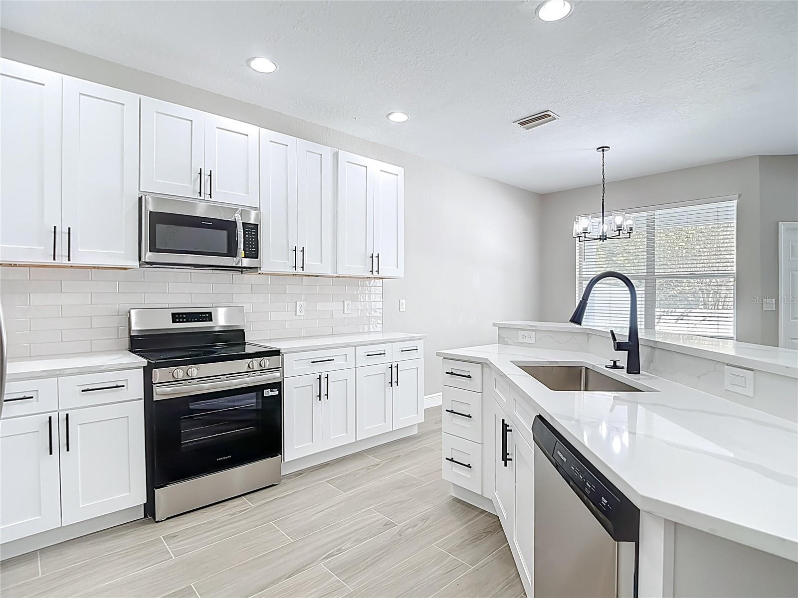 Image 21 of 67 For 1206 Summergate Drive