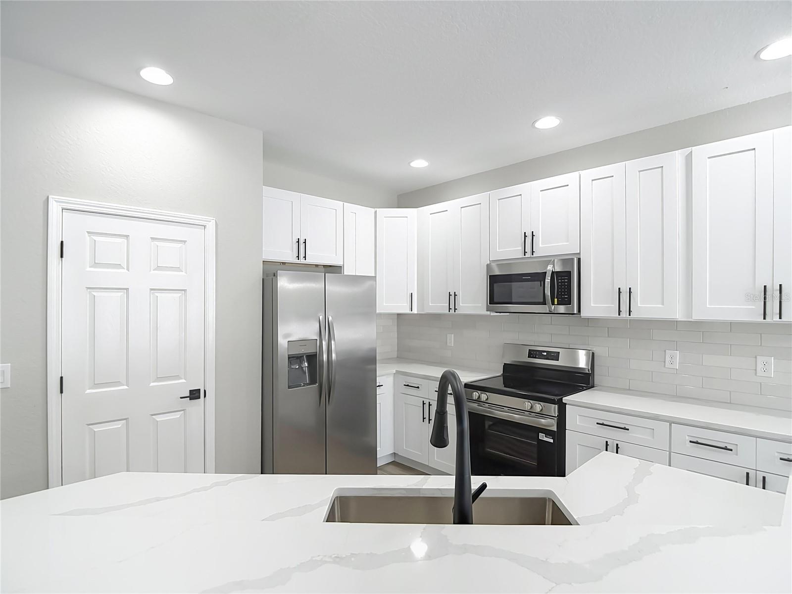 Image 26 of 67 For 1206 Summergate Drive