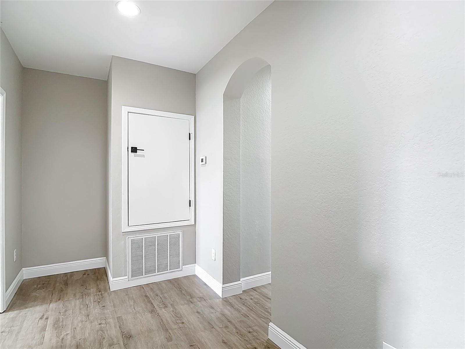 Image 40 of 67 For 1206 Summergate Drive