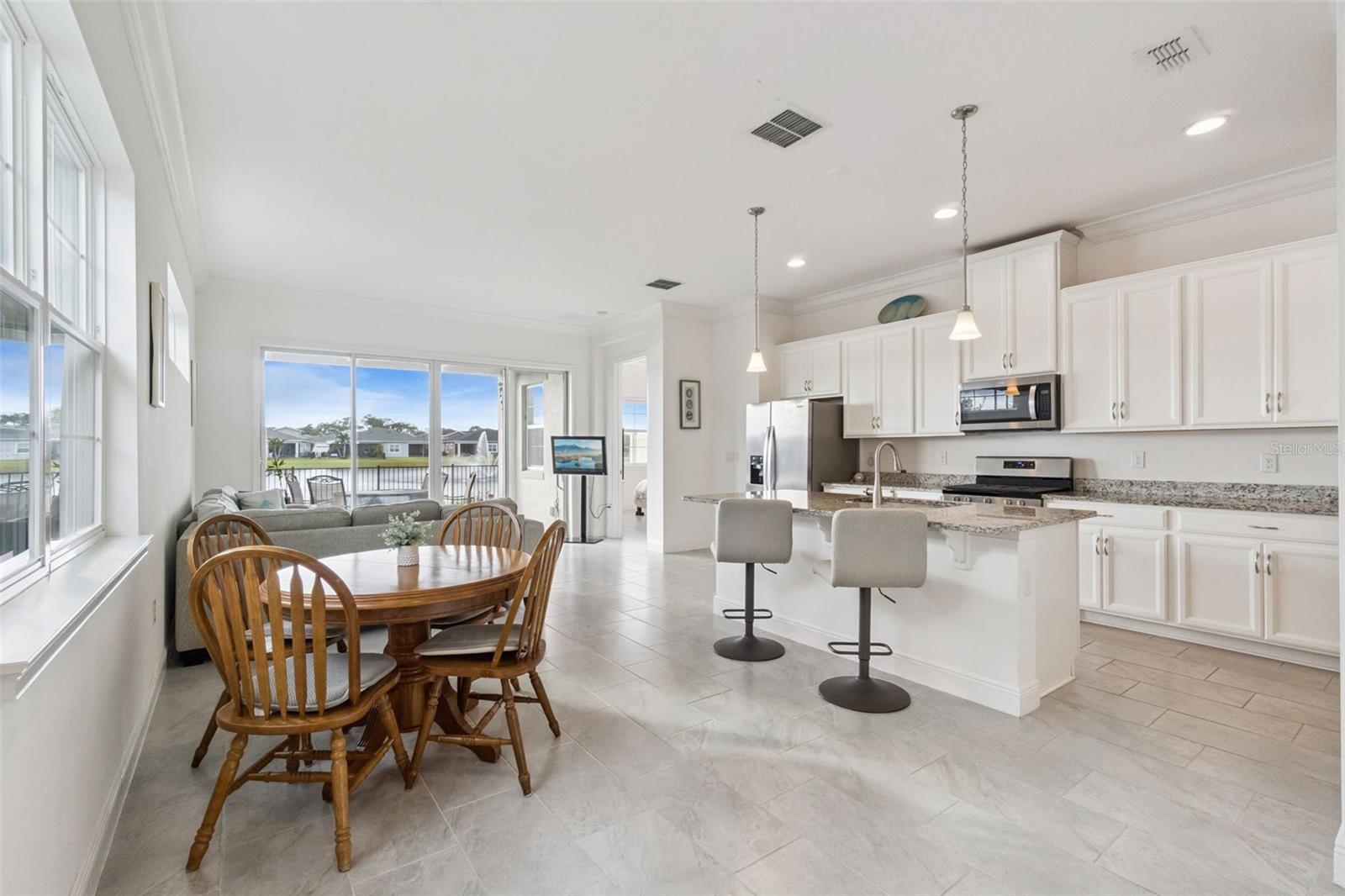 Image 15 of 43 For 2516 Yellow Brick Road