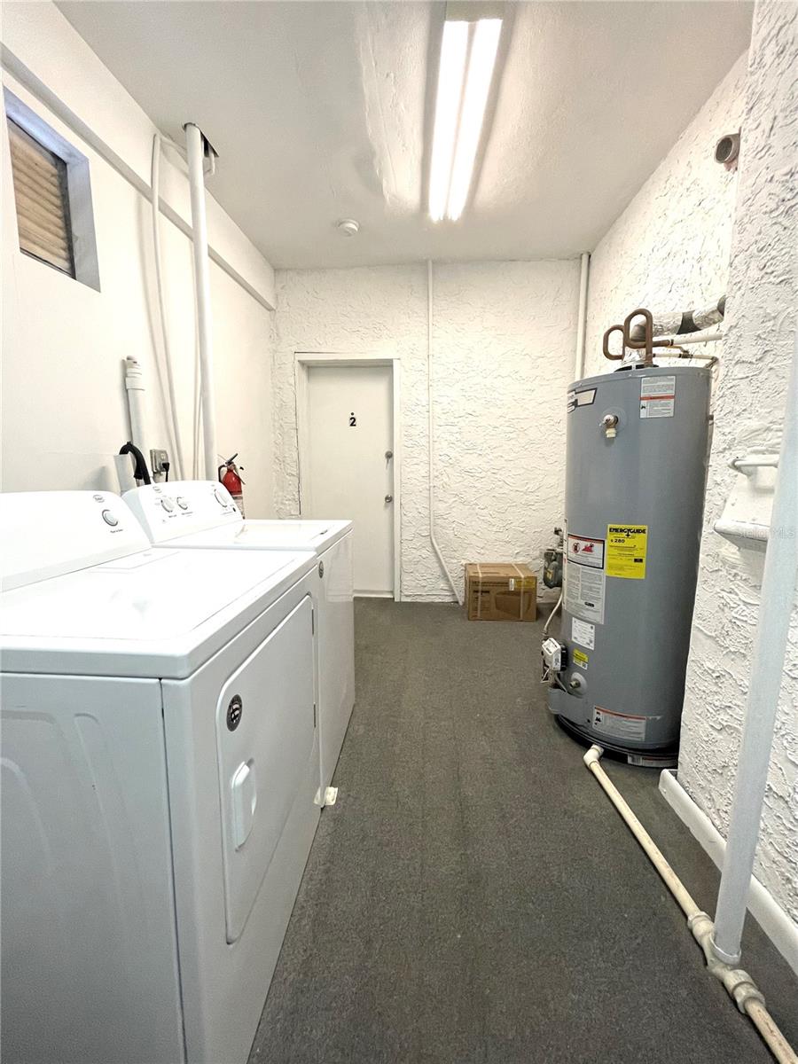 Image 11 of 13 For 515 Pine Street 6