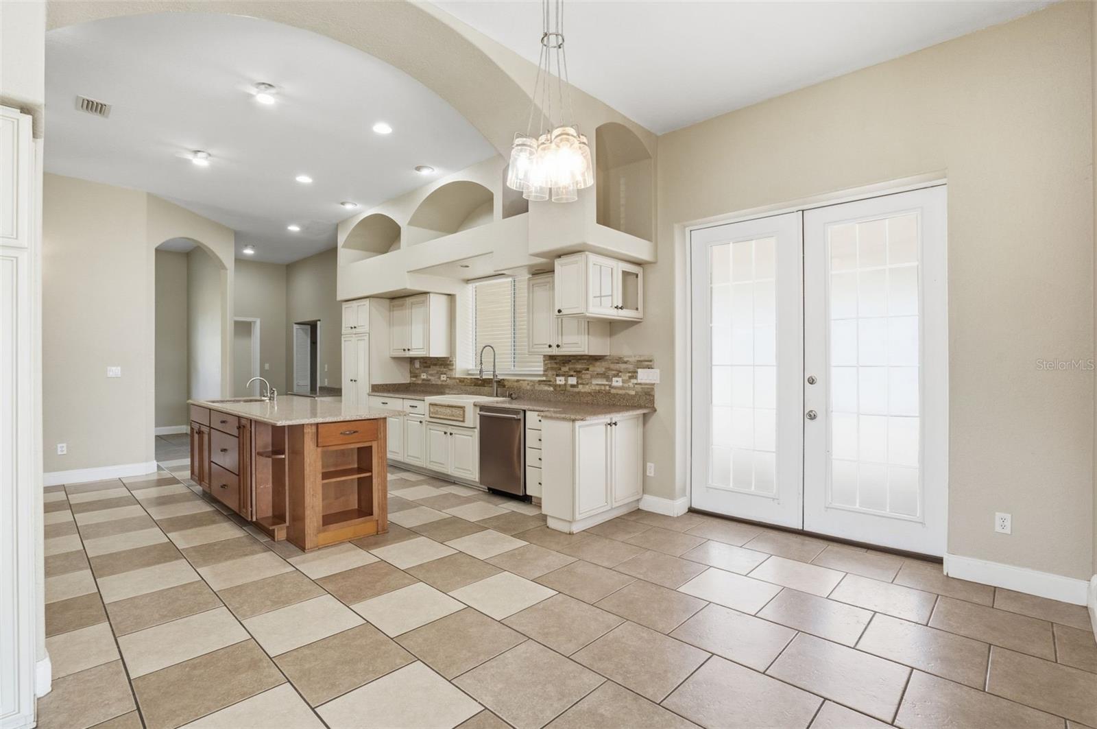 Image 12 of 44 For 23720 Hideout Trail