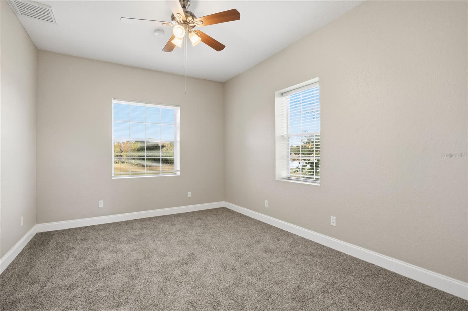 Image 23 of 44 For 23720 Hideout Trail