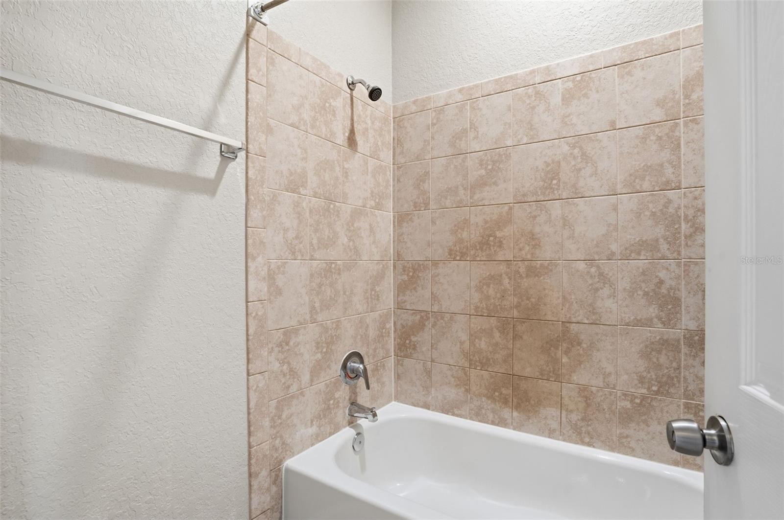 Image 33 of 44 For 23720 Hideout Trail