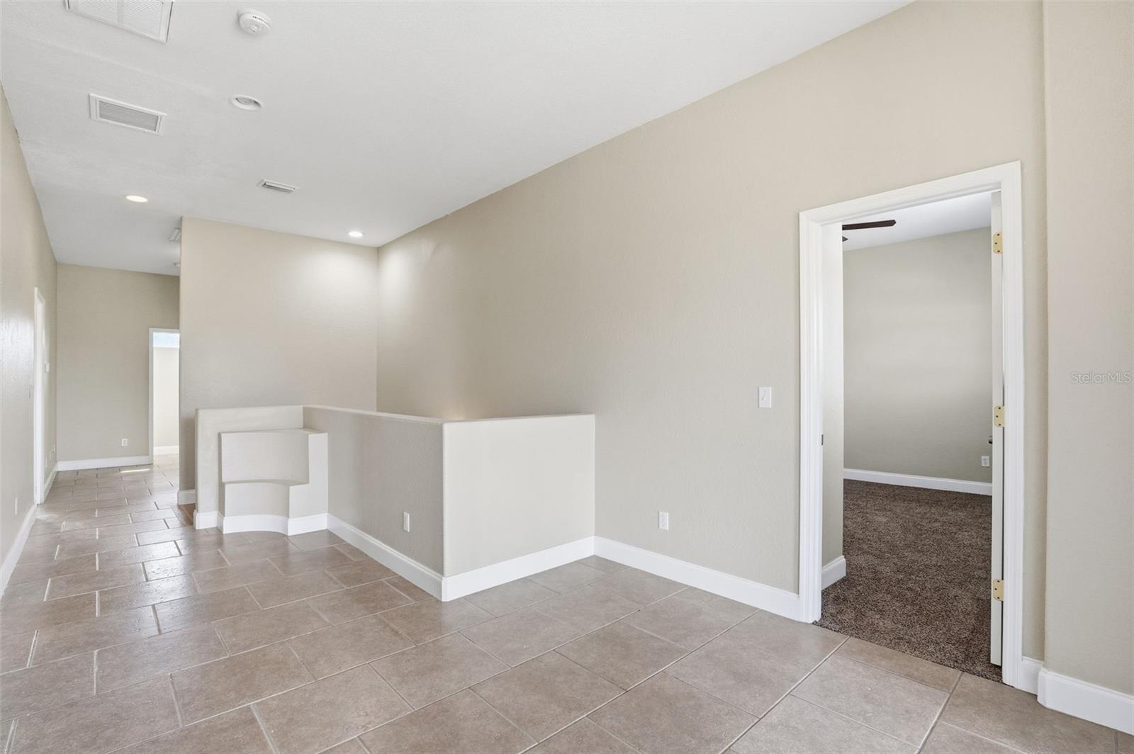 Image 35 of 44 For 23720 Hideout Trail