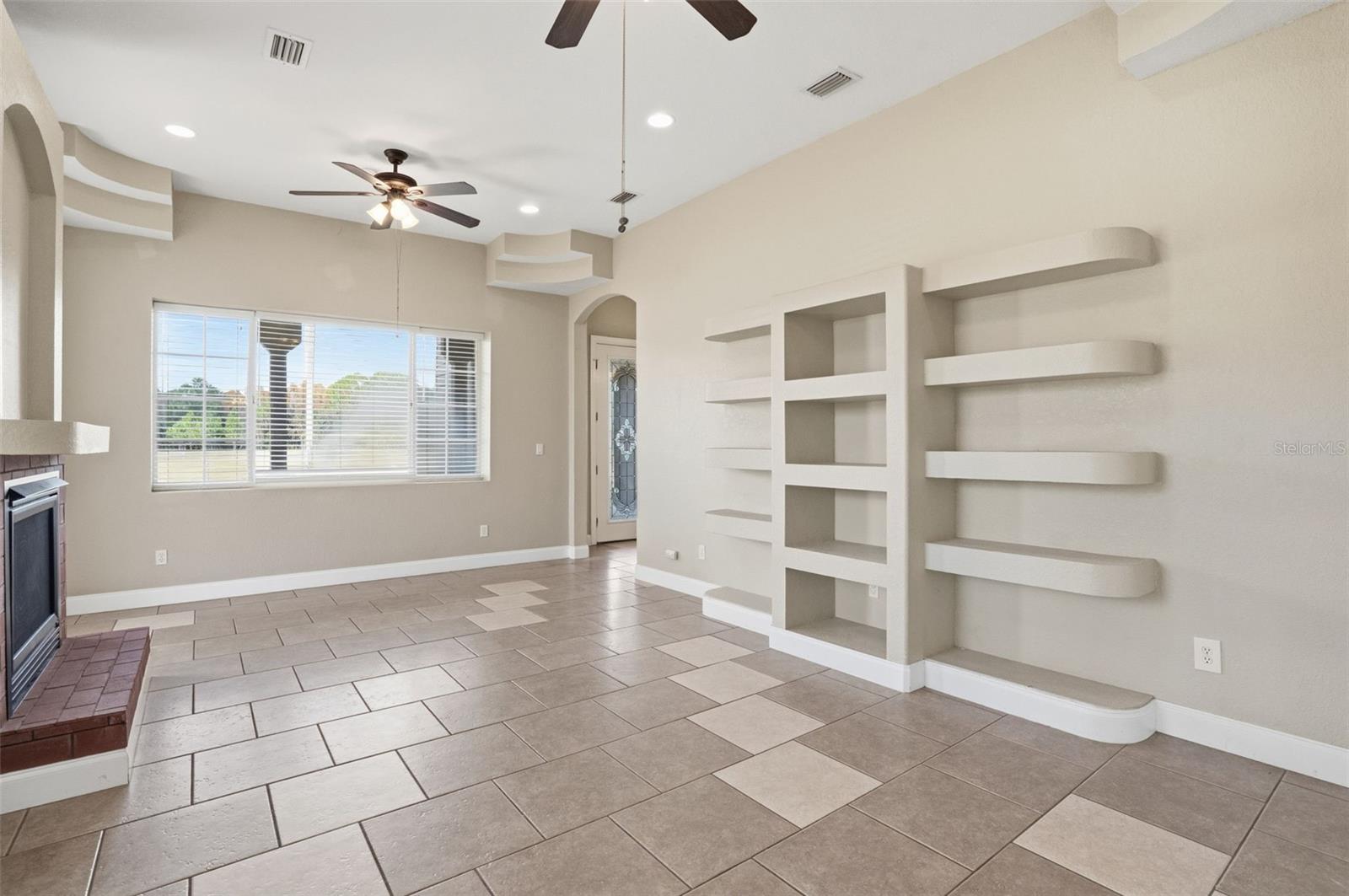 Image 9 of 44 For 23720 Hideout Trail