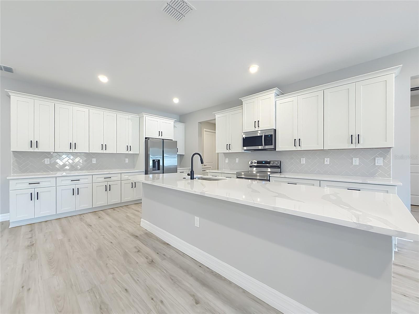 Image 12 of 41 For 12947 58th Circle