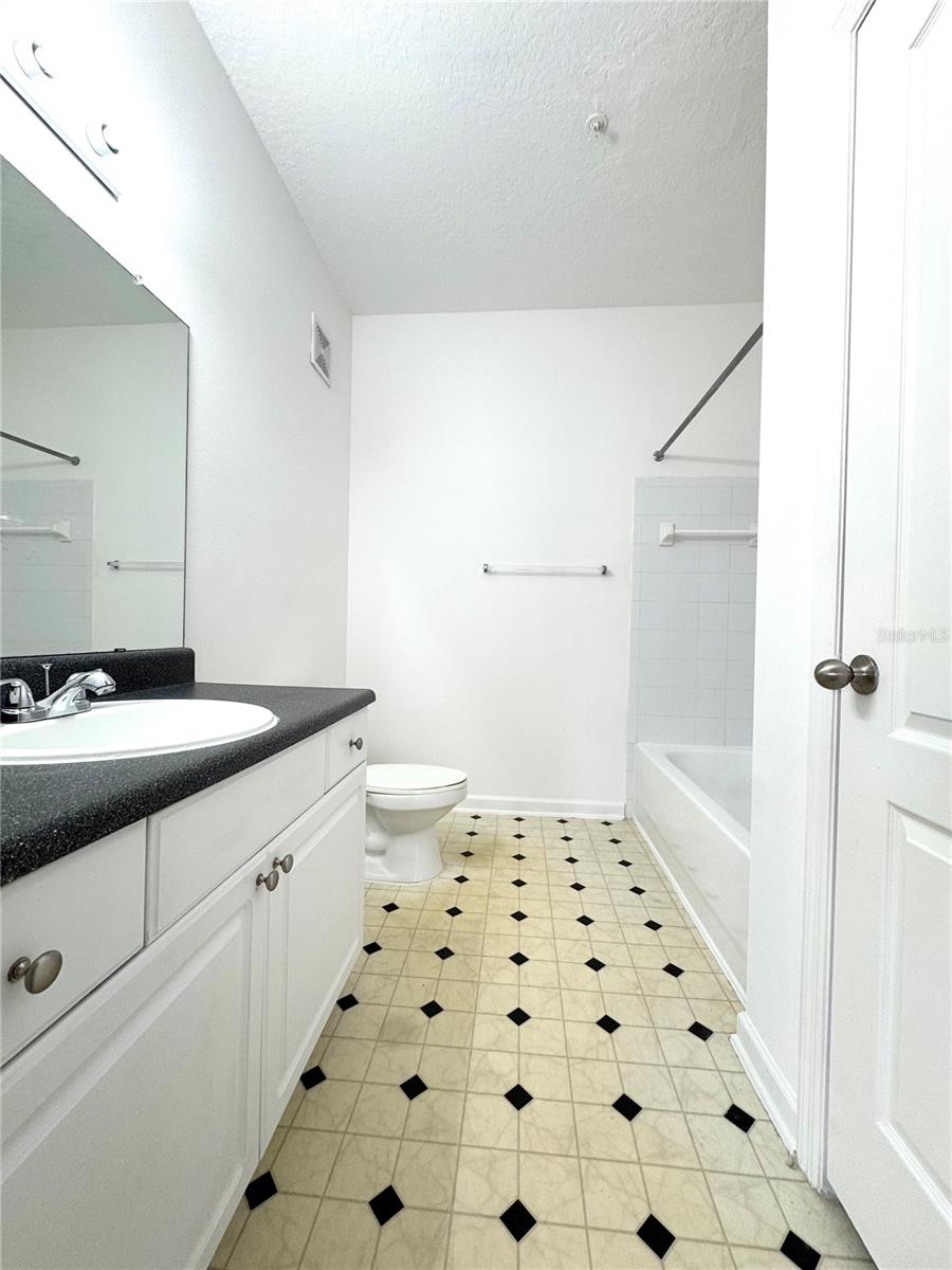 Image 9 of 19 For 8842 Villa View Circle 206