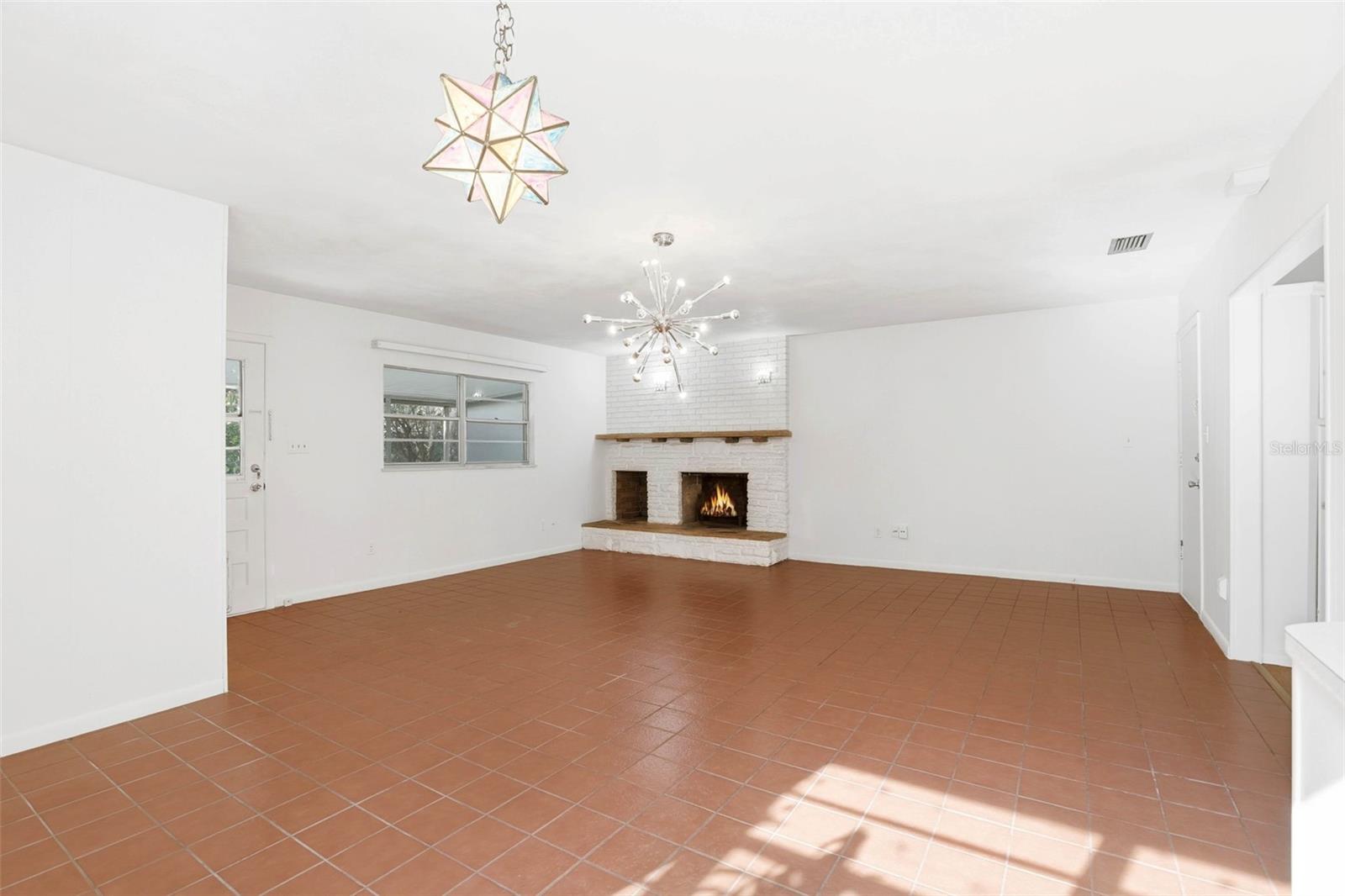 Image 11 of 48 For 1718 Christy Avenue