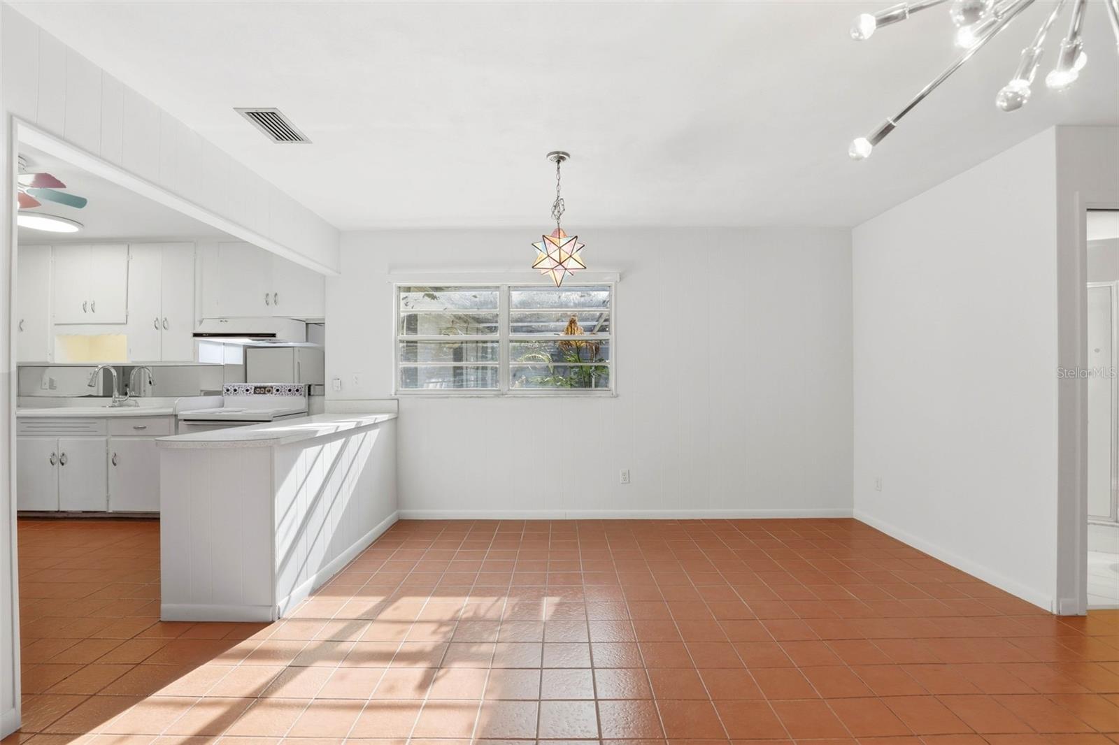 Image 16 of 48 For 1718 Christy Avenue