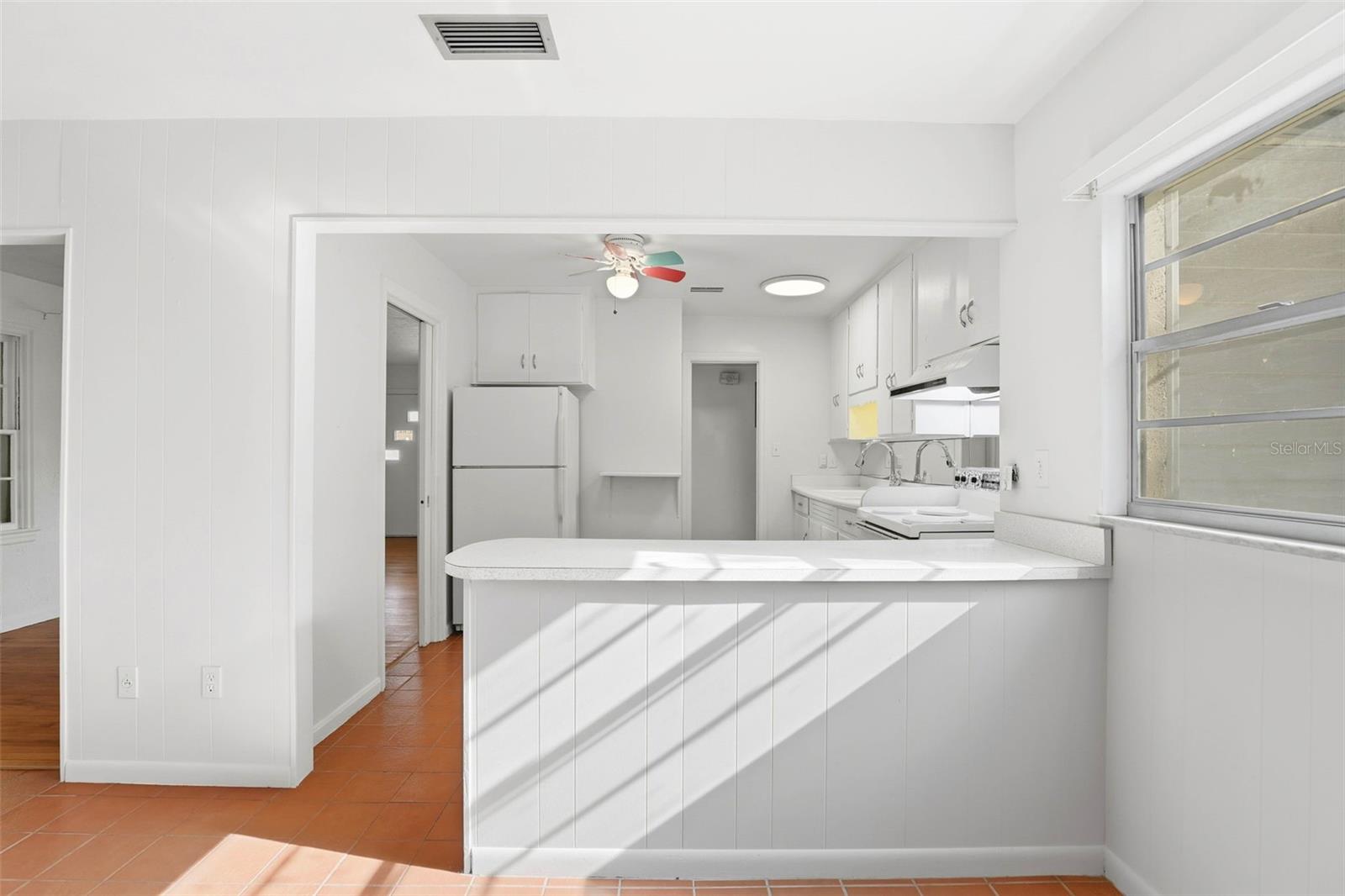 Image 18 of 48 For 1718 Christy Avenue