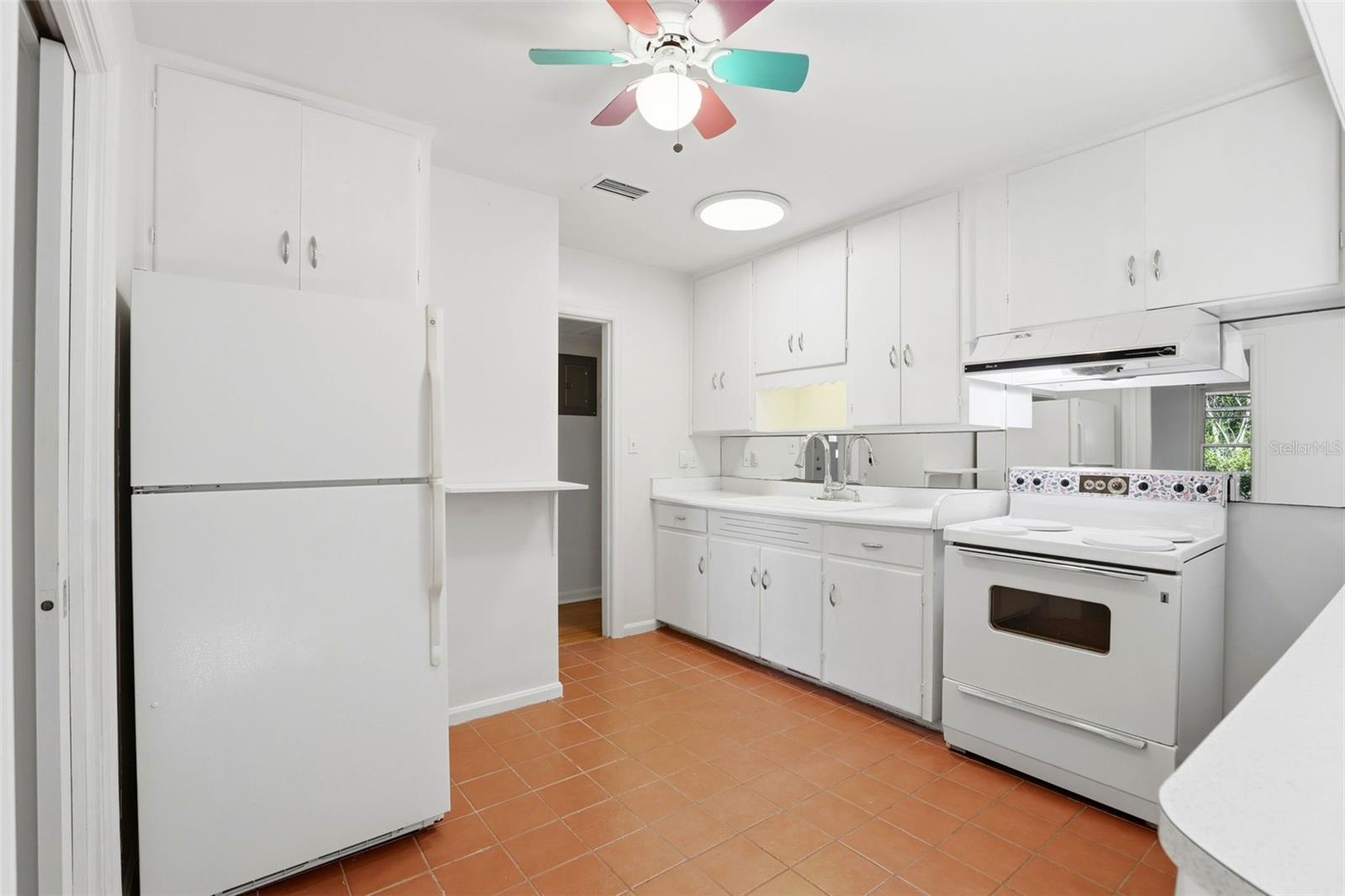 Image 19 of 48 For 1718 Christy Avenue