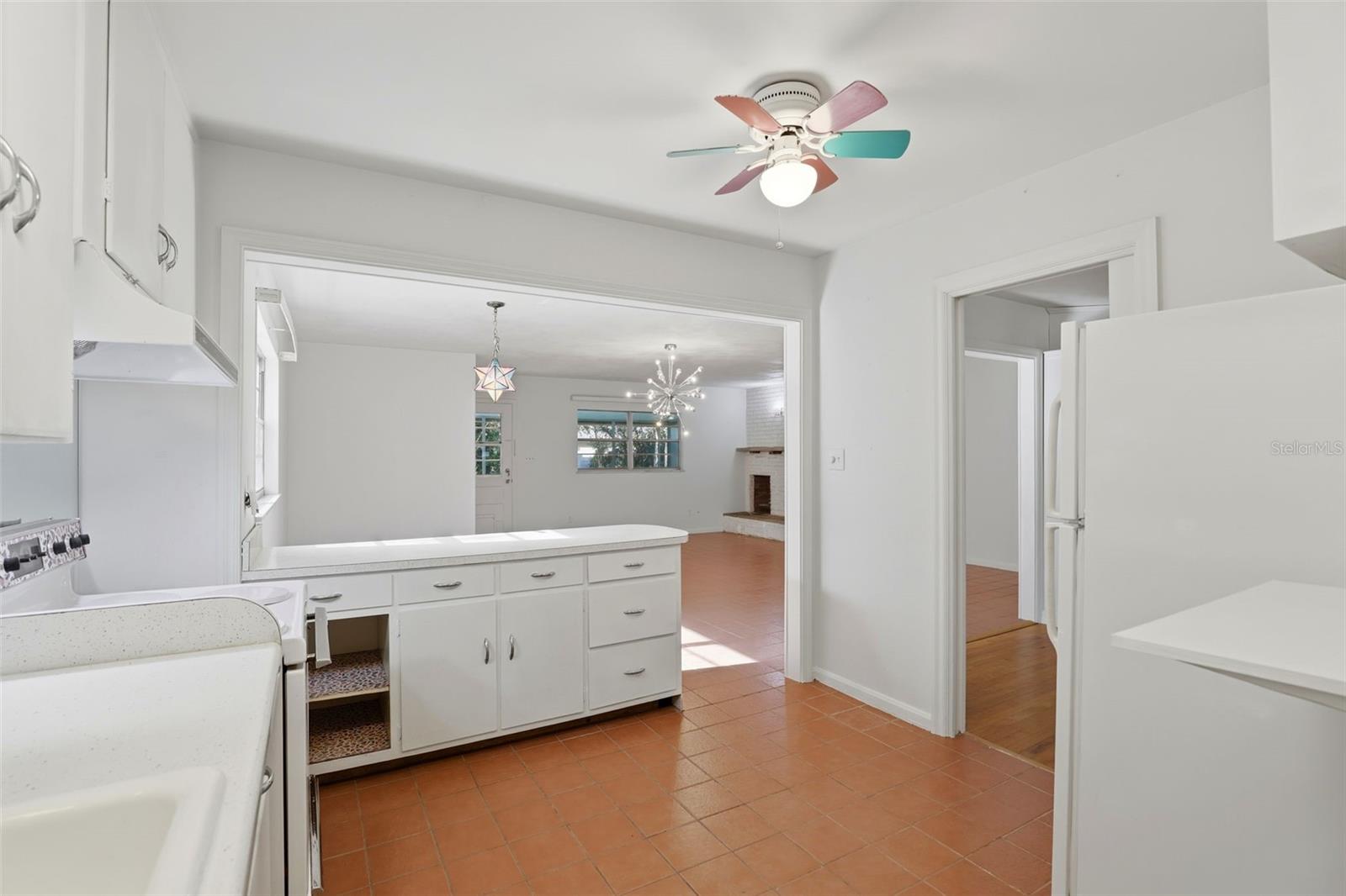 Image 21 of 48 For 1718 Christy Avenue