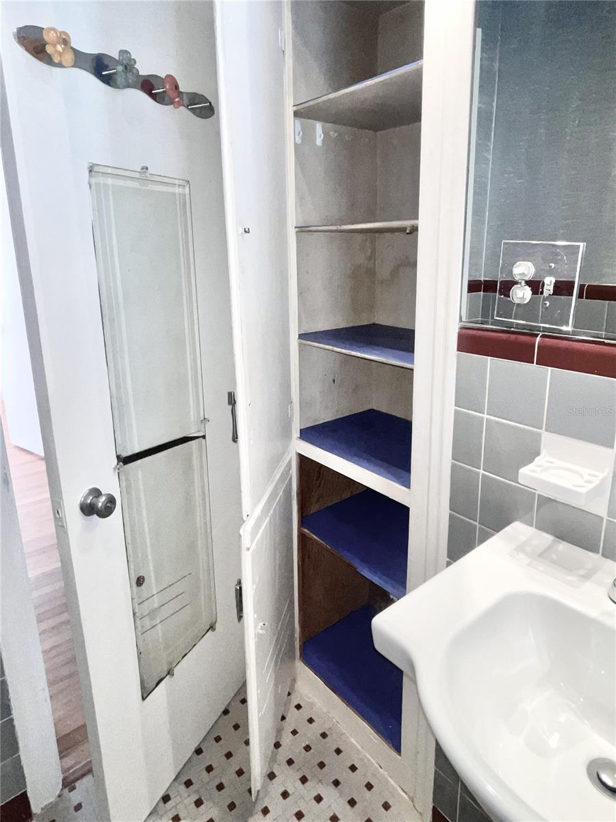 Image 26 of 48 For 1718 Christy Avenue