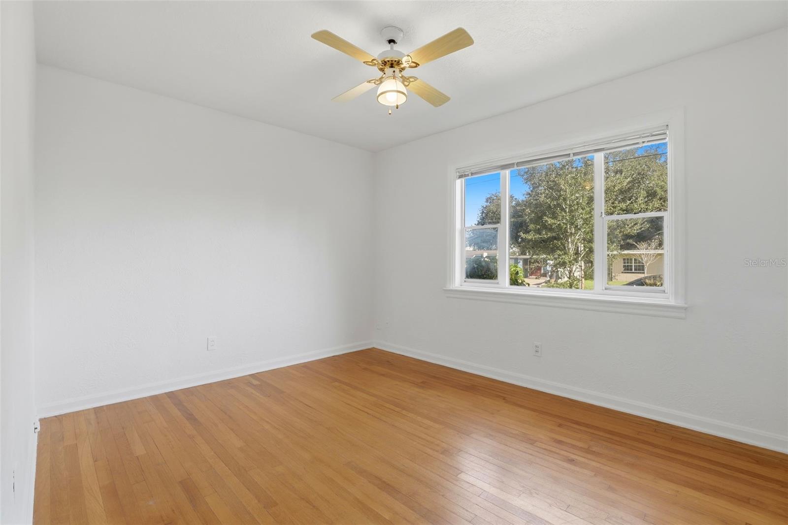 Image 28 of 48 For 1718 Christy Avenue