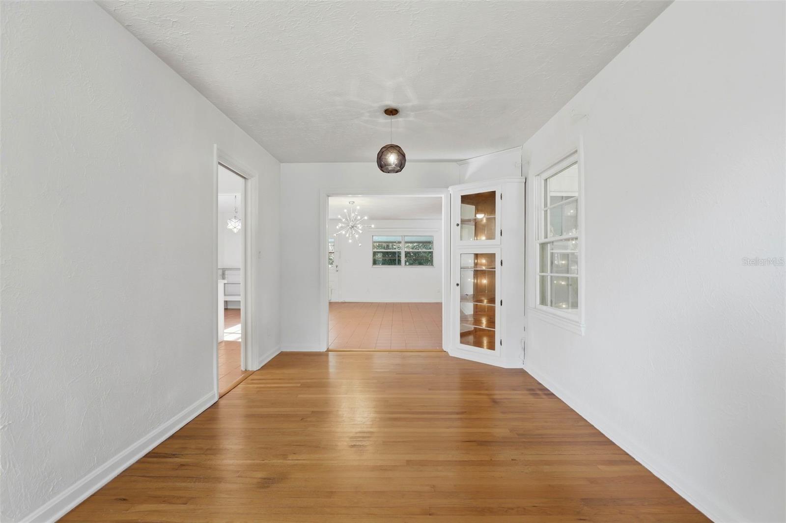 Image 7 of 48 For 1718 Christy Avenue