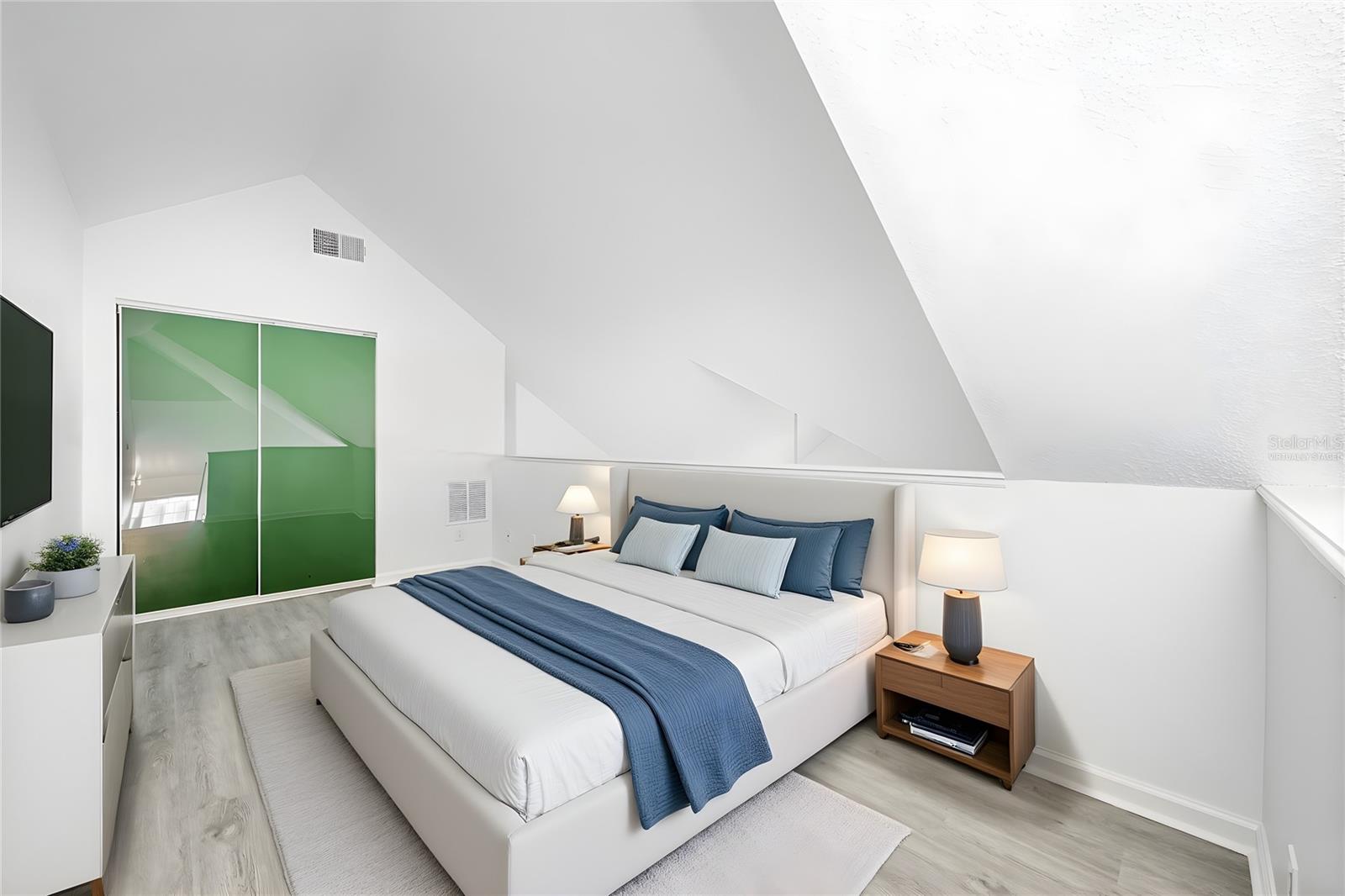 Image 20 of 30 For 6028 Westgate Drive 203