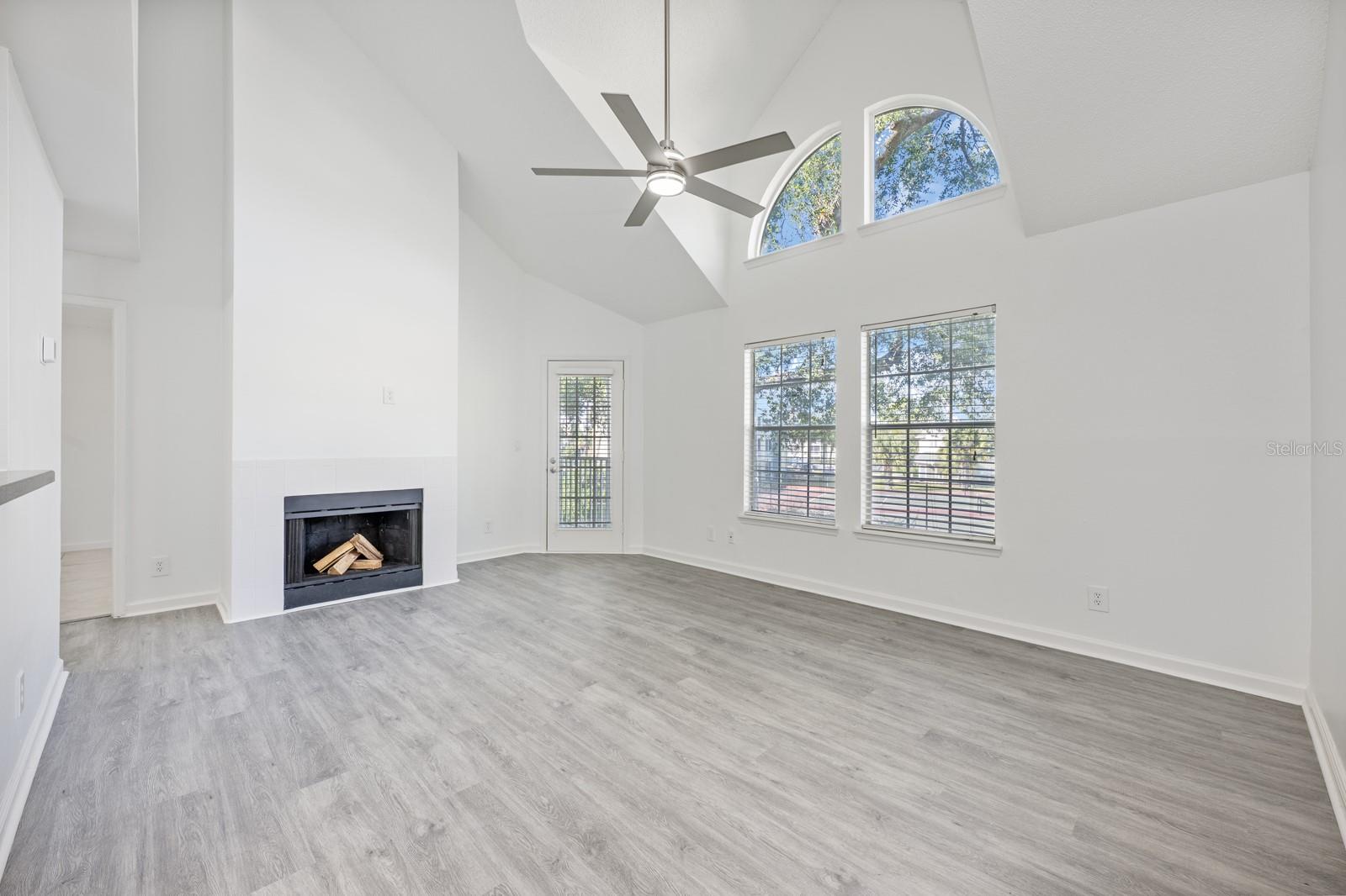 Image 27 of 30 For 6028 Westgate Drive 203