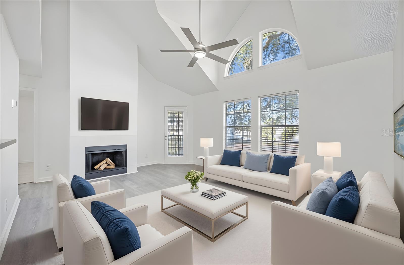 Image 4 of 30 For 6028 Westgate Drive 203