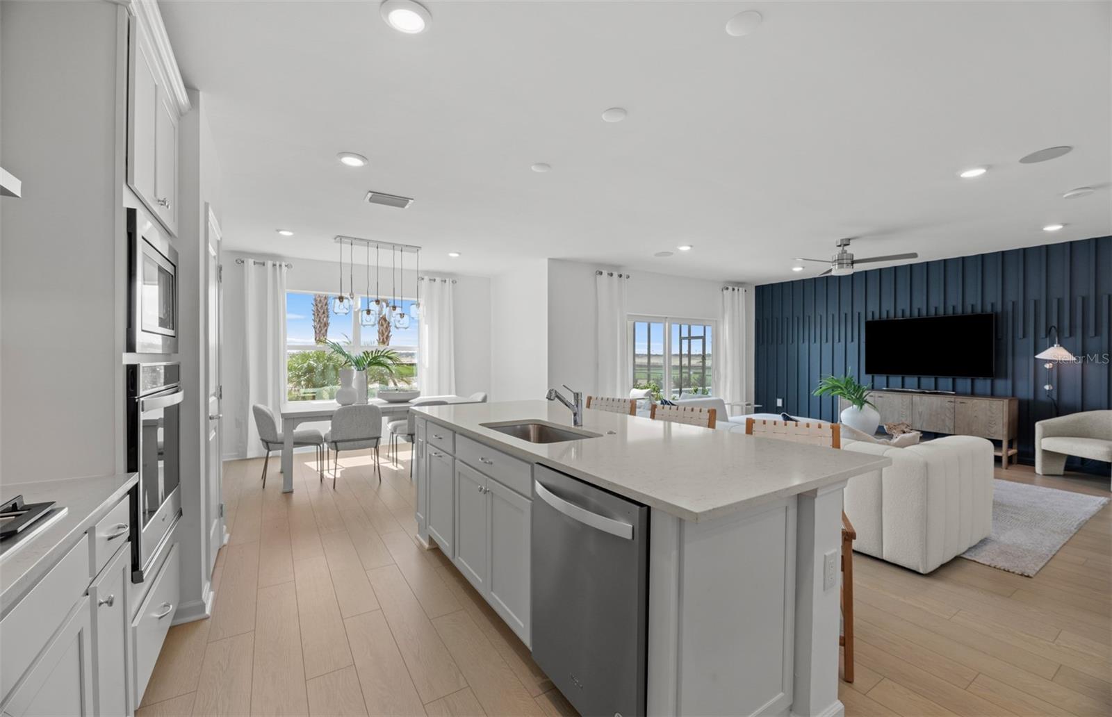 Image 4 of 18 For 3285 Ellsworth Avenue