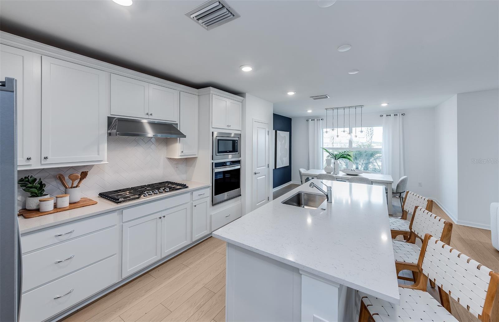 Image 7 of 18 For 3285 Ellsworth Avenue