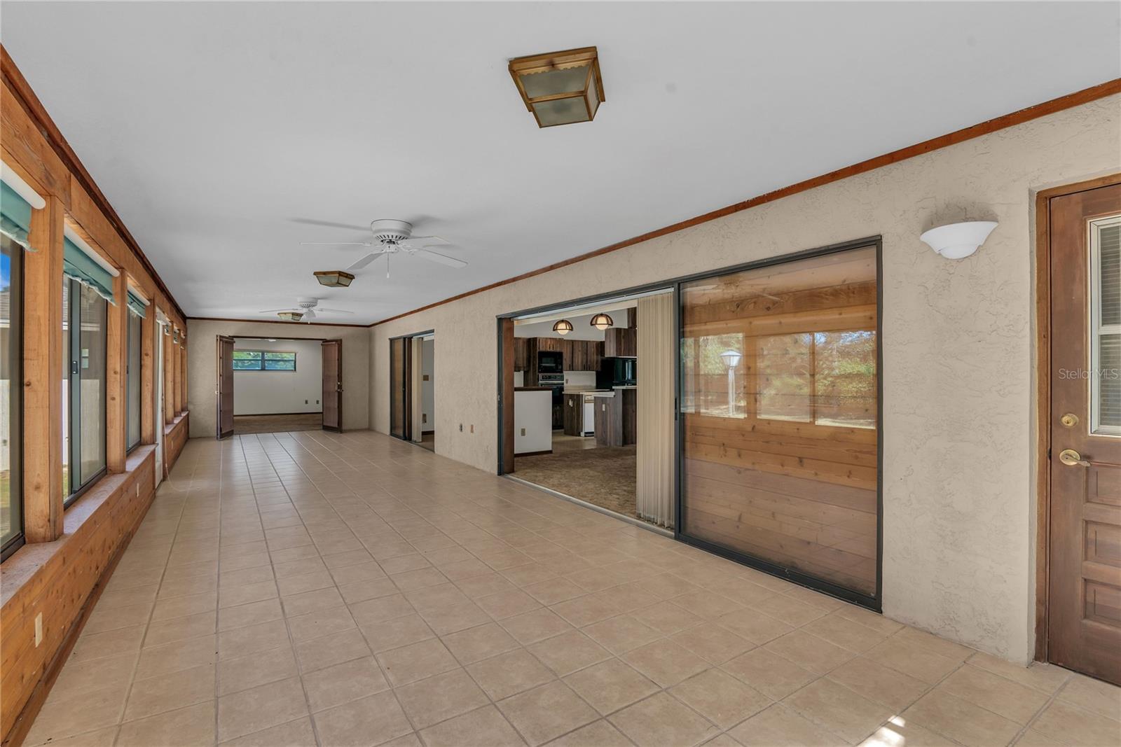 Image 12 of 32 For 624 Hull Island Drive