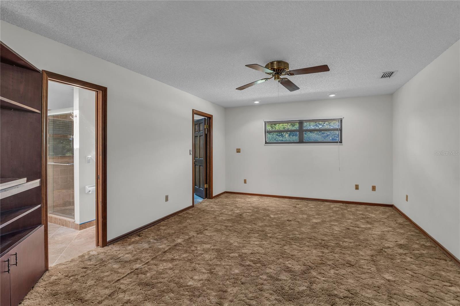 Image 13 of 32 For 624 Hull Island Drive