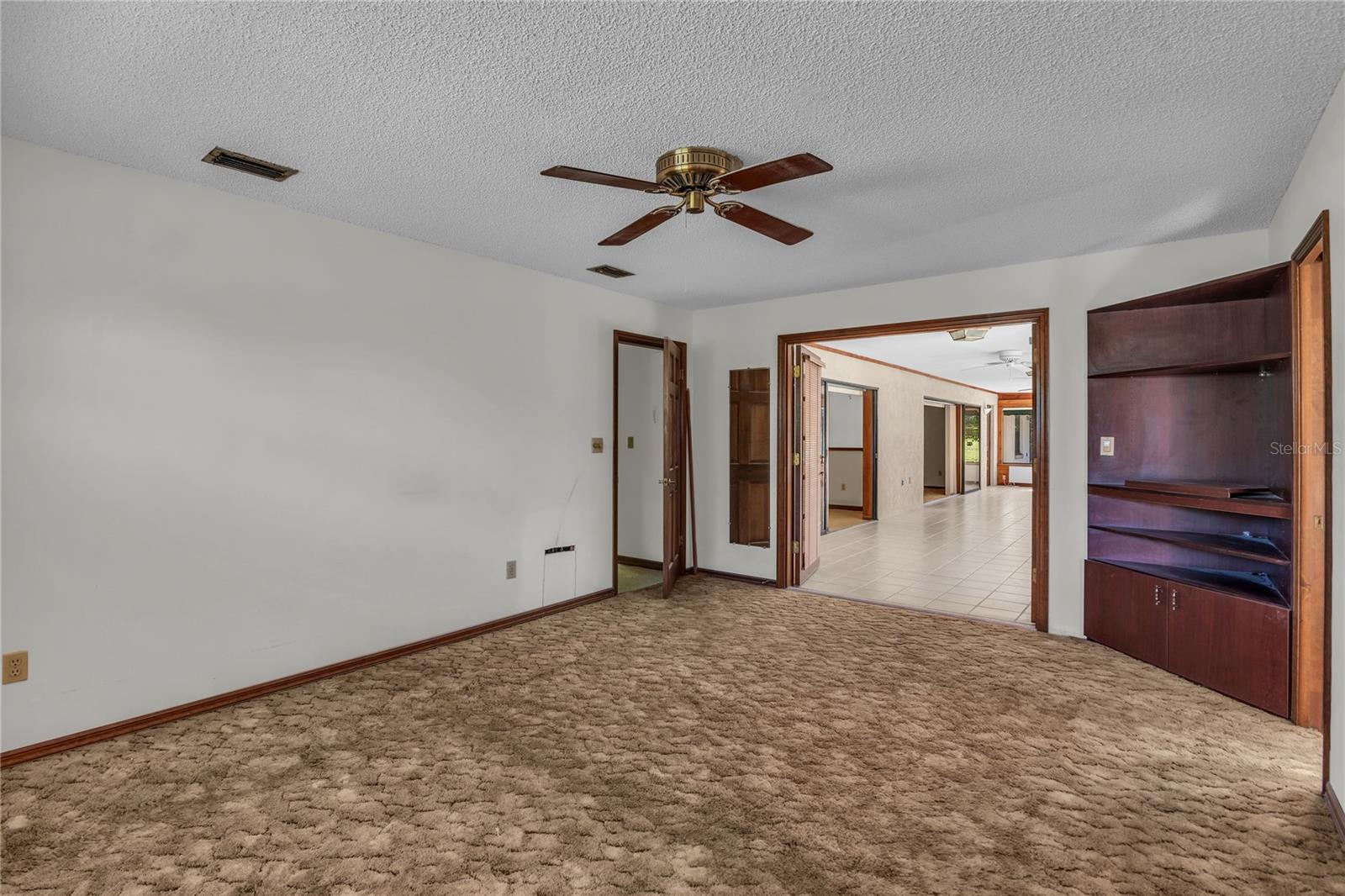 Image 14 of 32 For 624 Hull Island Drive