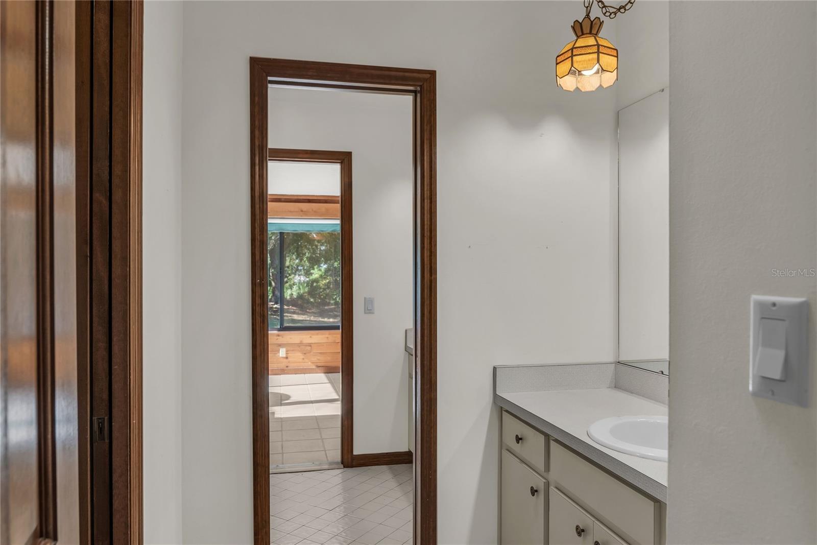 Image 16 of 32 For 624 Hull Island Drive