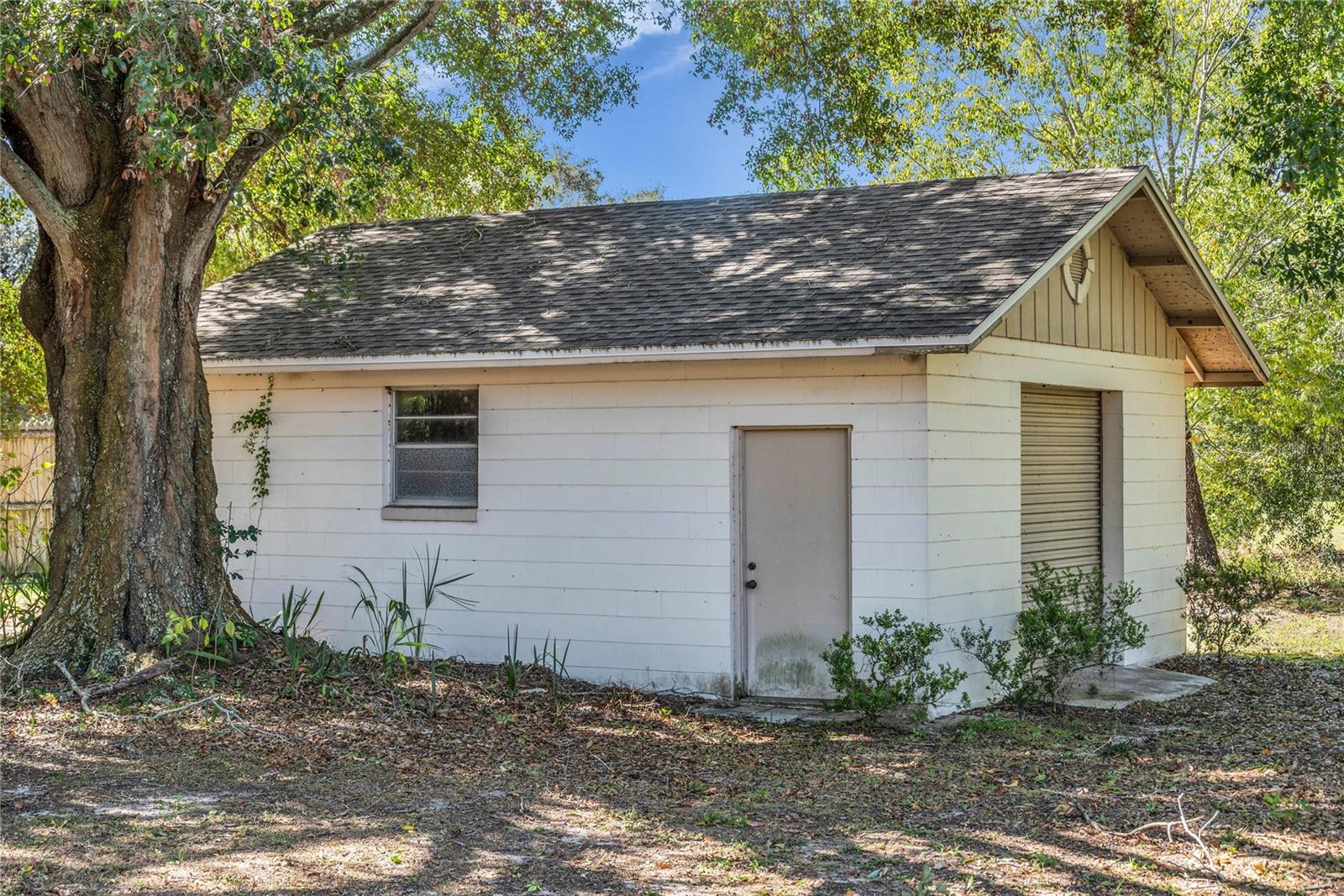 Image 28 of 32 For 624 Hull Island Drive