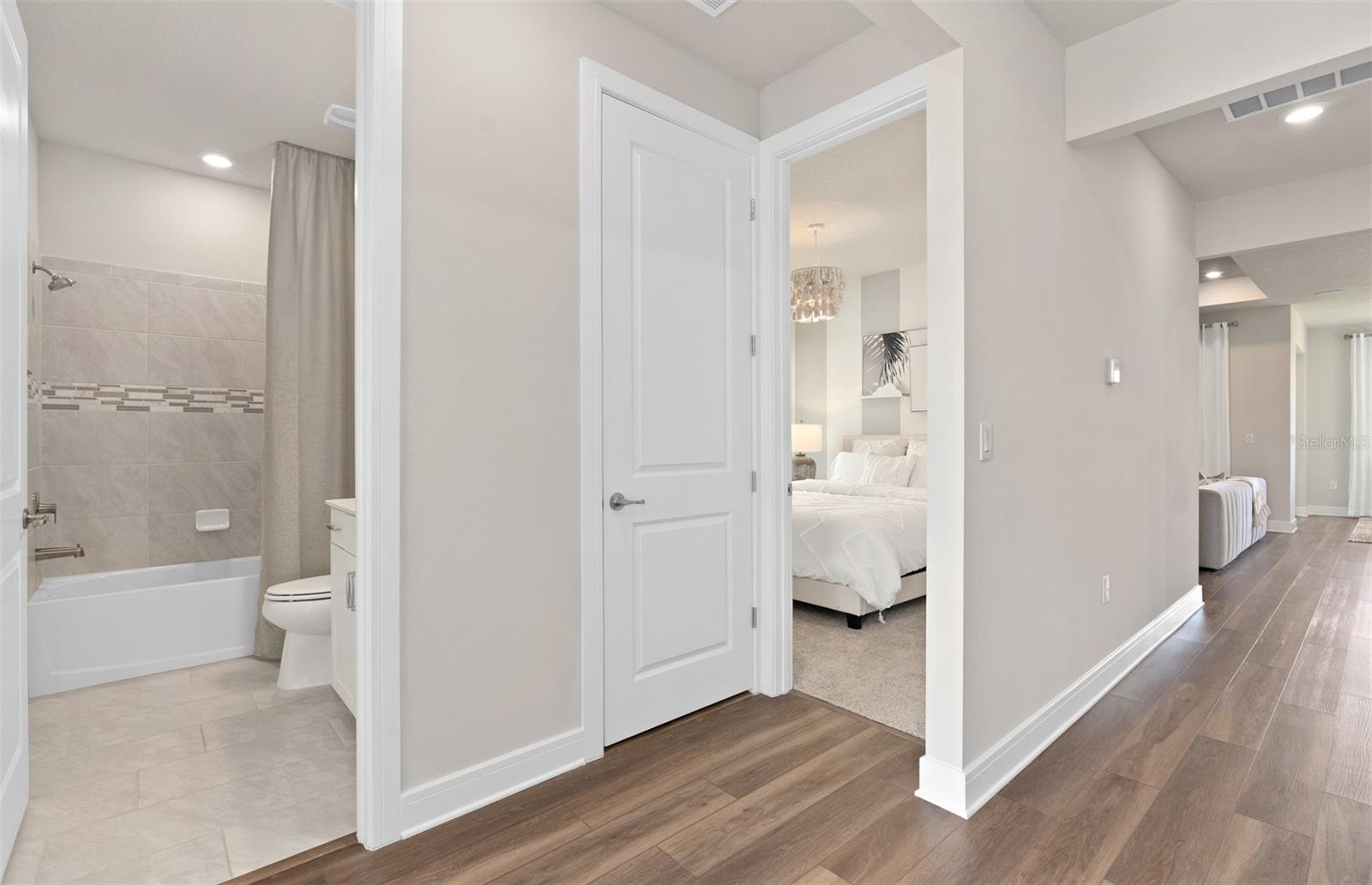 Image 4 of 18 For 3222 Ellsworth Avenue