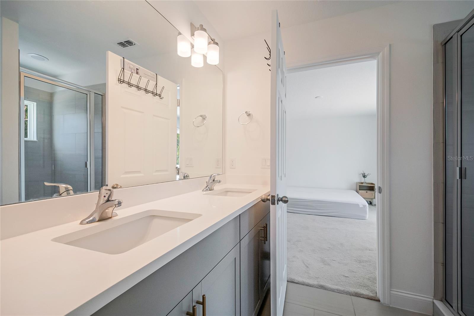 Image 43 of 55 For 827 Dennis Avenue