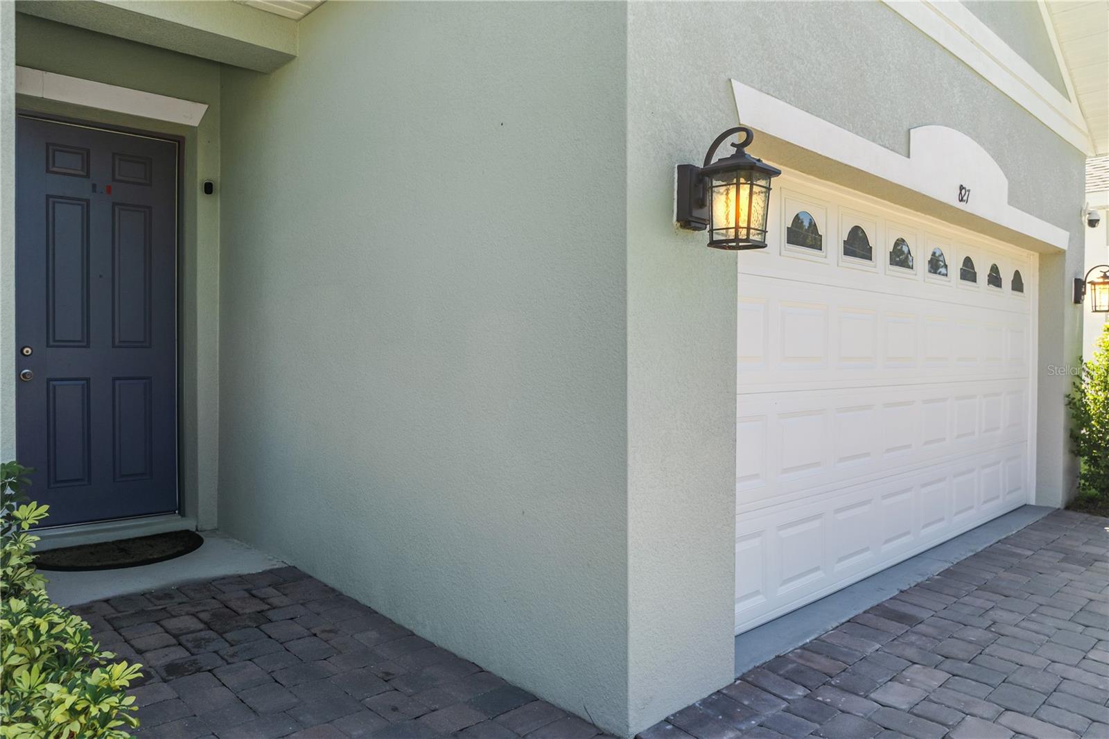 Image 9 of 55 For 827 Dennis Avenue