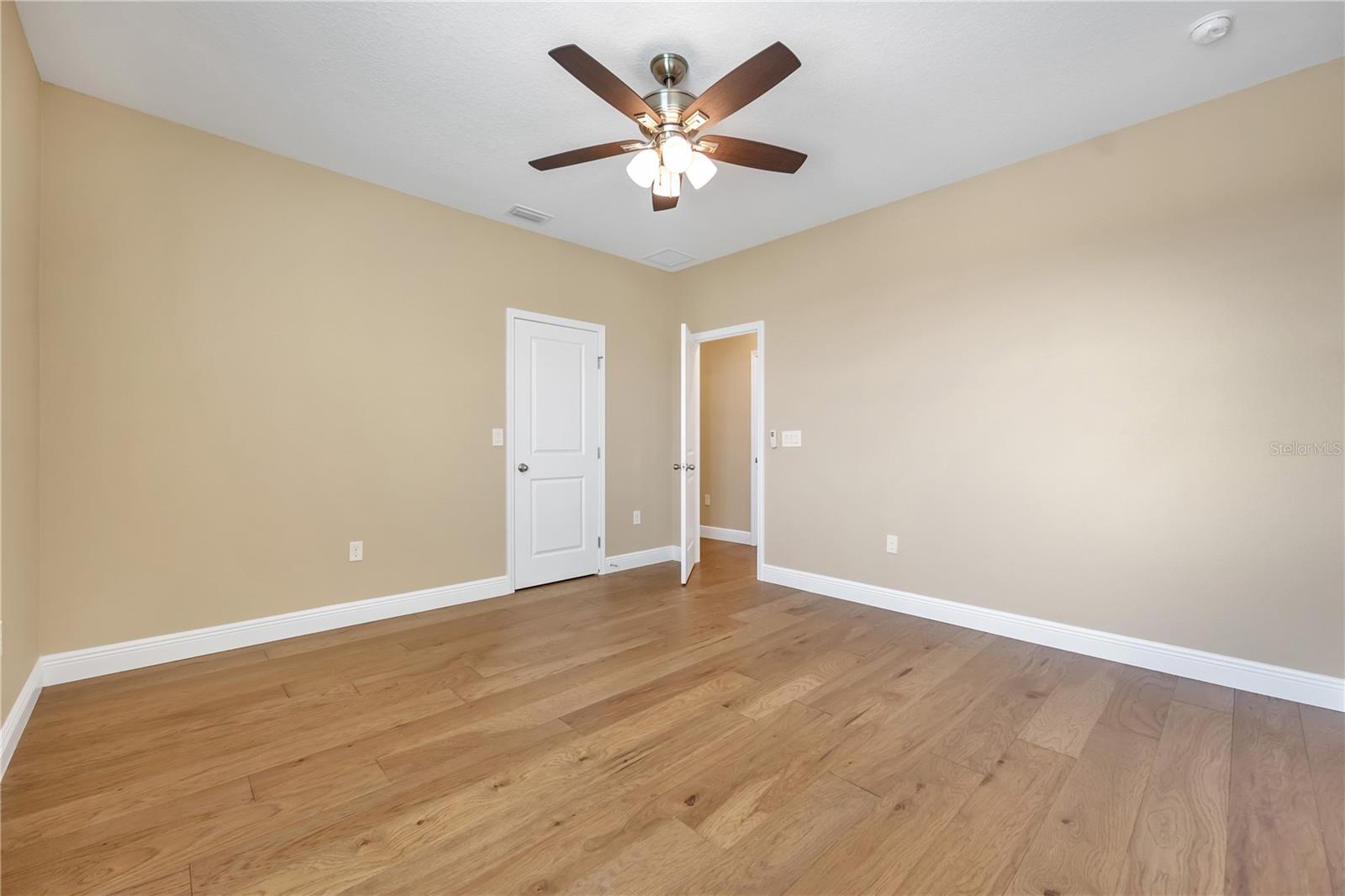 Image 21 of 52 For 2132 Keystone Pass Boulevard