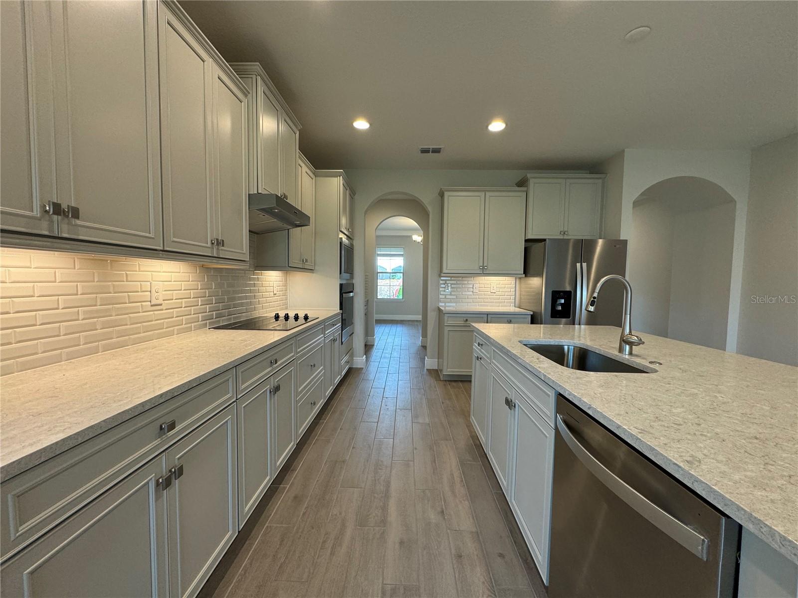 Image 8 of 36 For 16119 Skysail Street