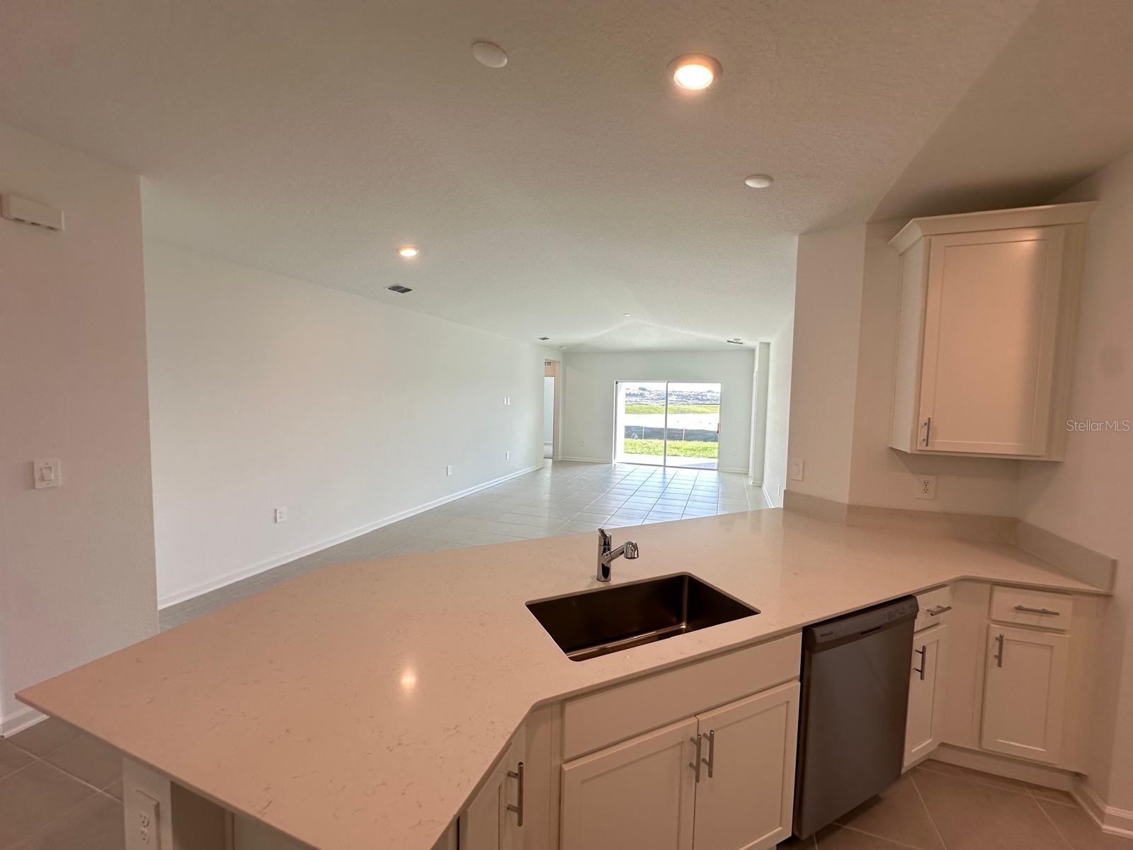 Image 4 of 17 For 5636 Lemon Grass Street A