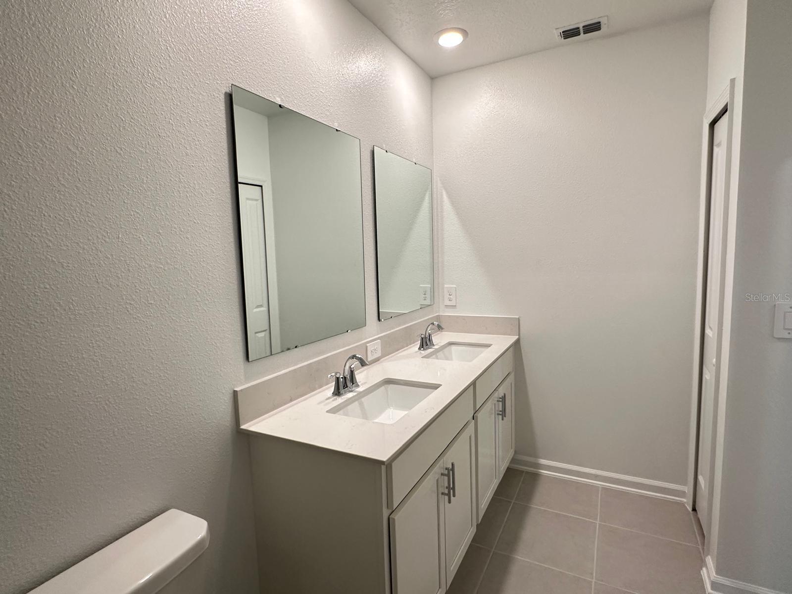 Image 9 of 17 For 5636 Lemon Grass Street A