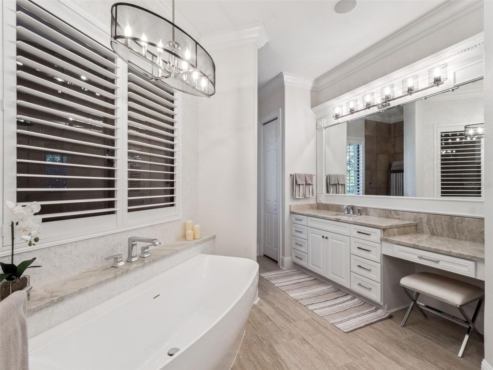 Image 34 of 84 For 32523 Hawks Lake Lane