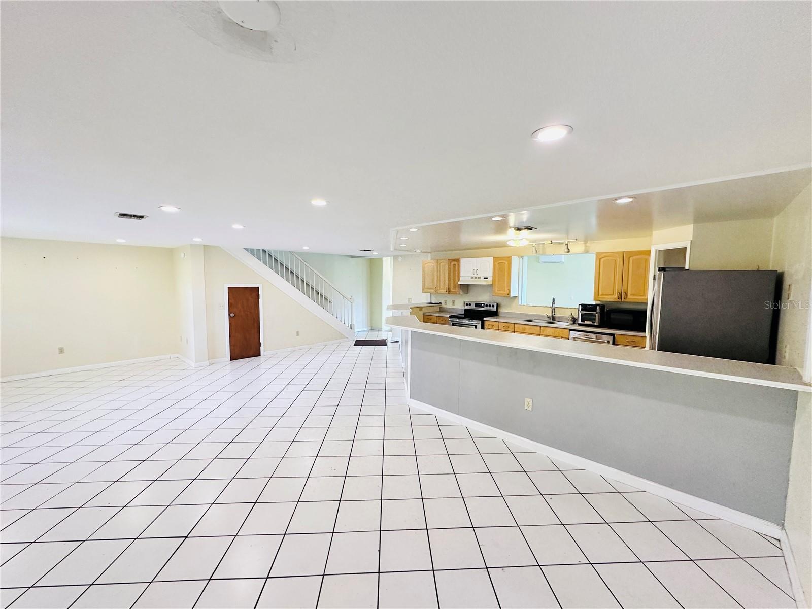 Image 11 of 72 For 2323 Goodman Road