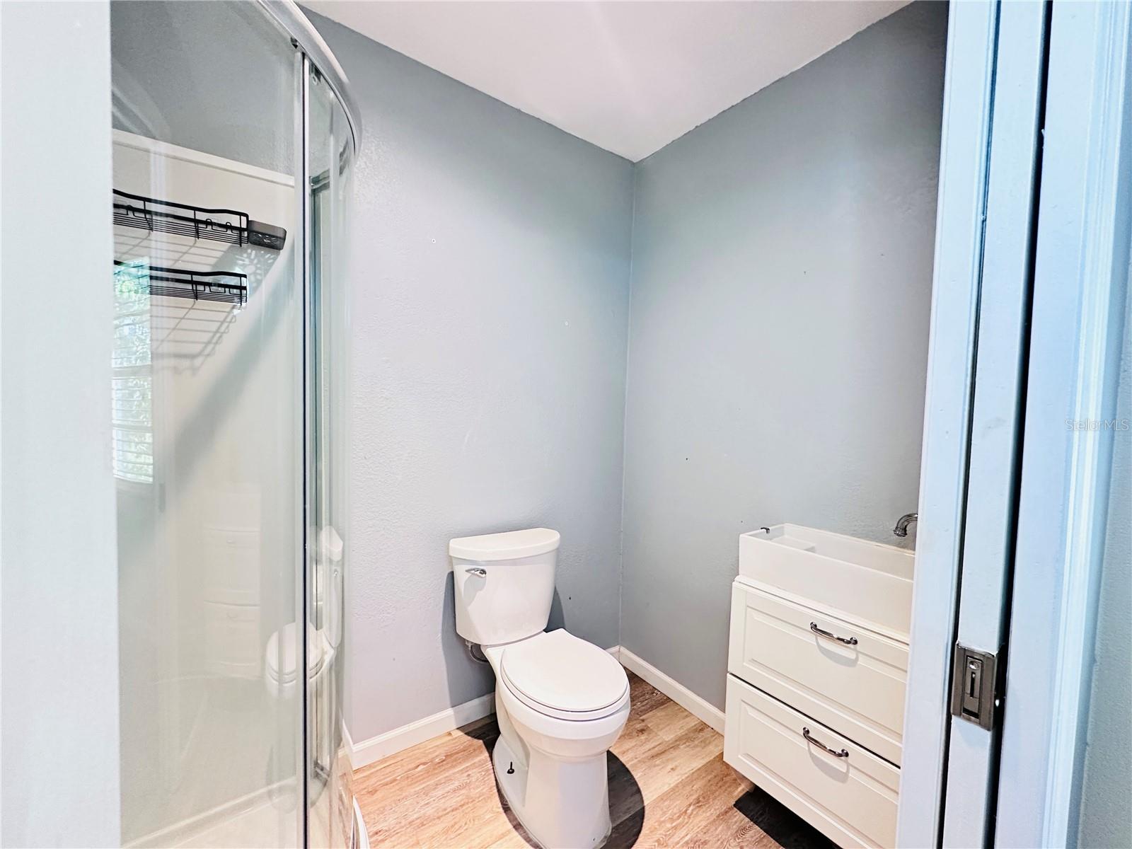 Image 41 of 72 For 2323 Goodman Road