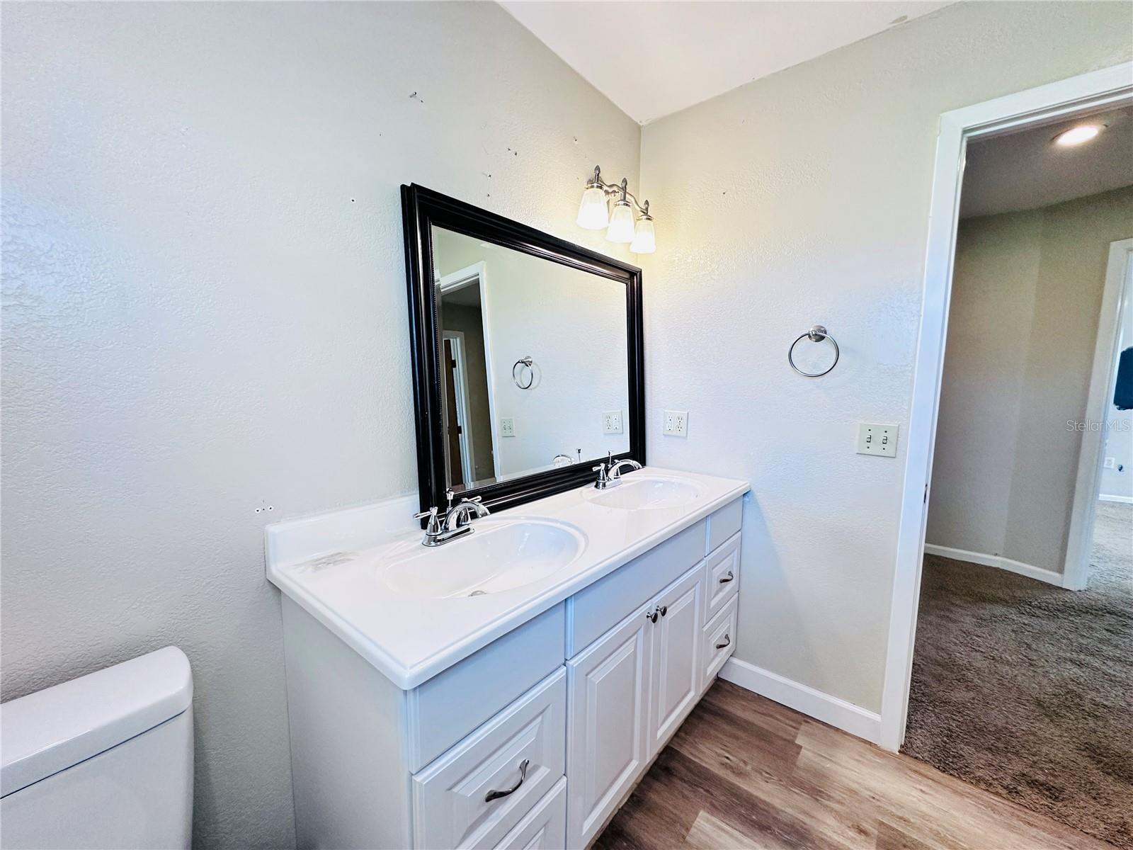 Image 45 of 72 For 2323 Goodman Road