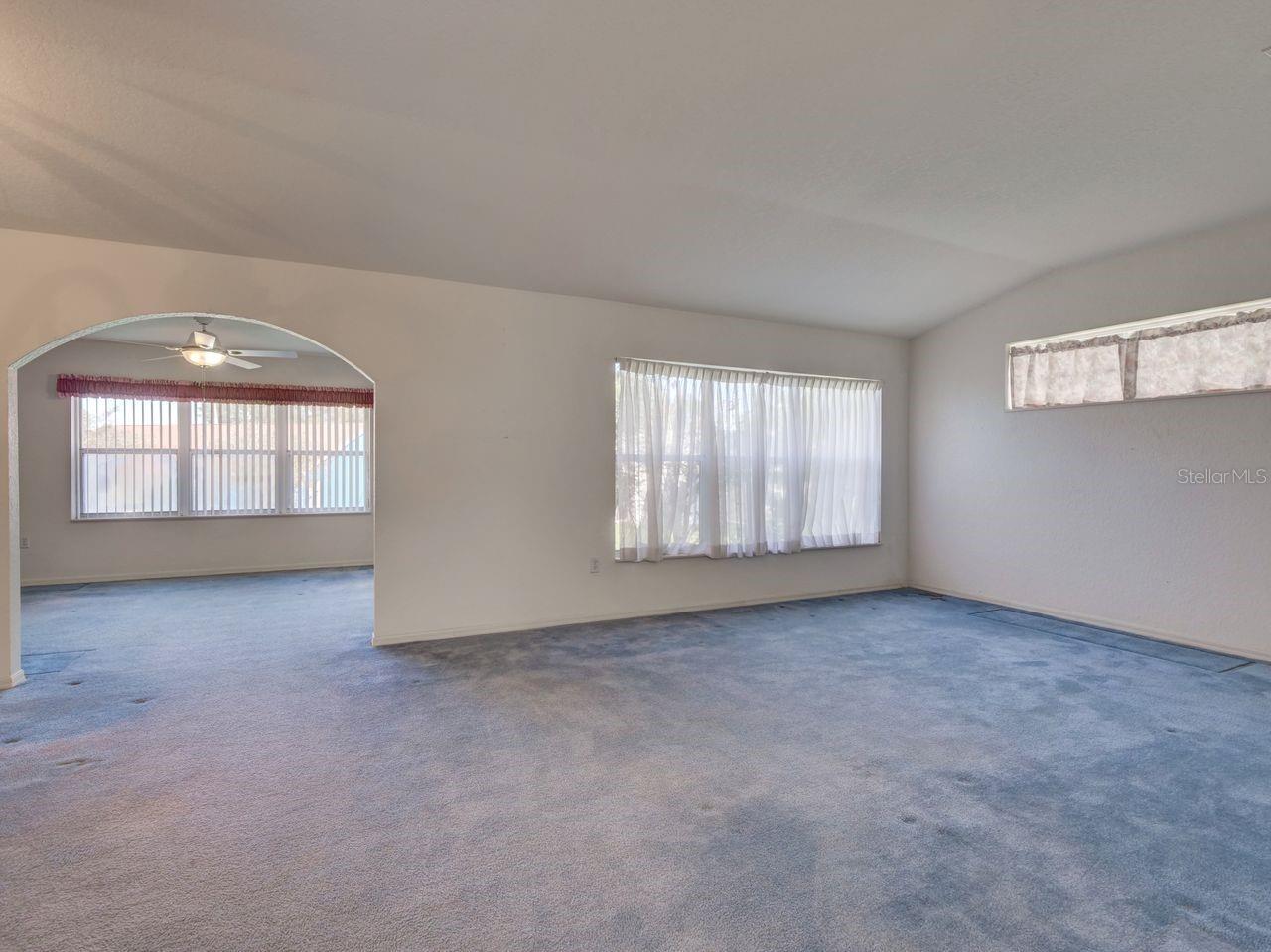 Image 11 of 42 For 11340 76th Circle