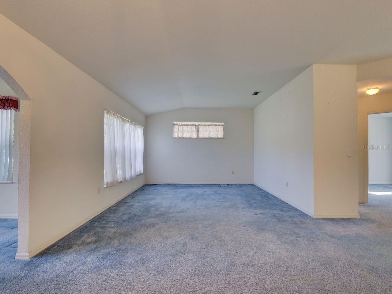 Image 13 of 42 For 11340 76th Circle