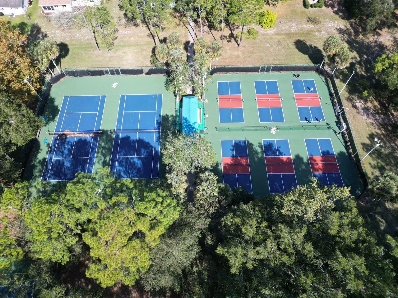 Image 31 of 42 For 11340 76th Circle