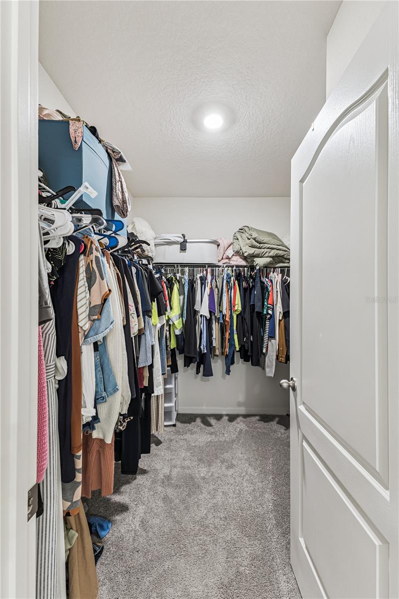 Image 12 of 47 For 462 Baroness Way