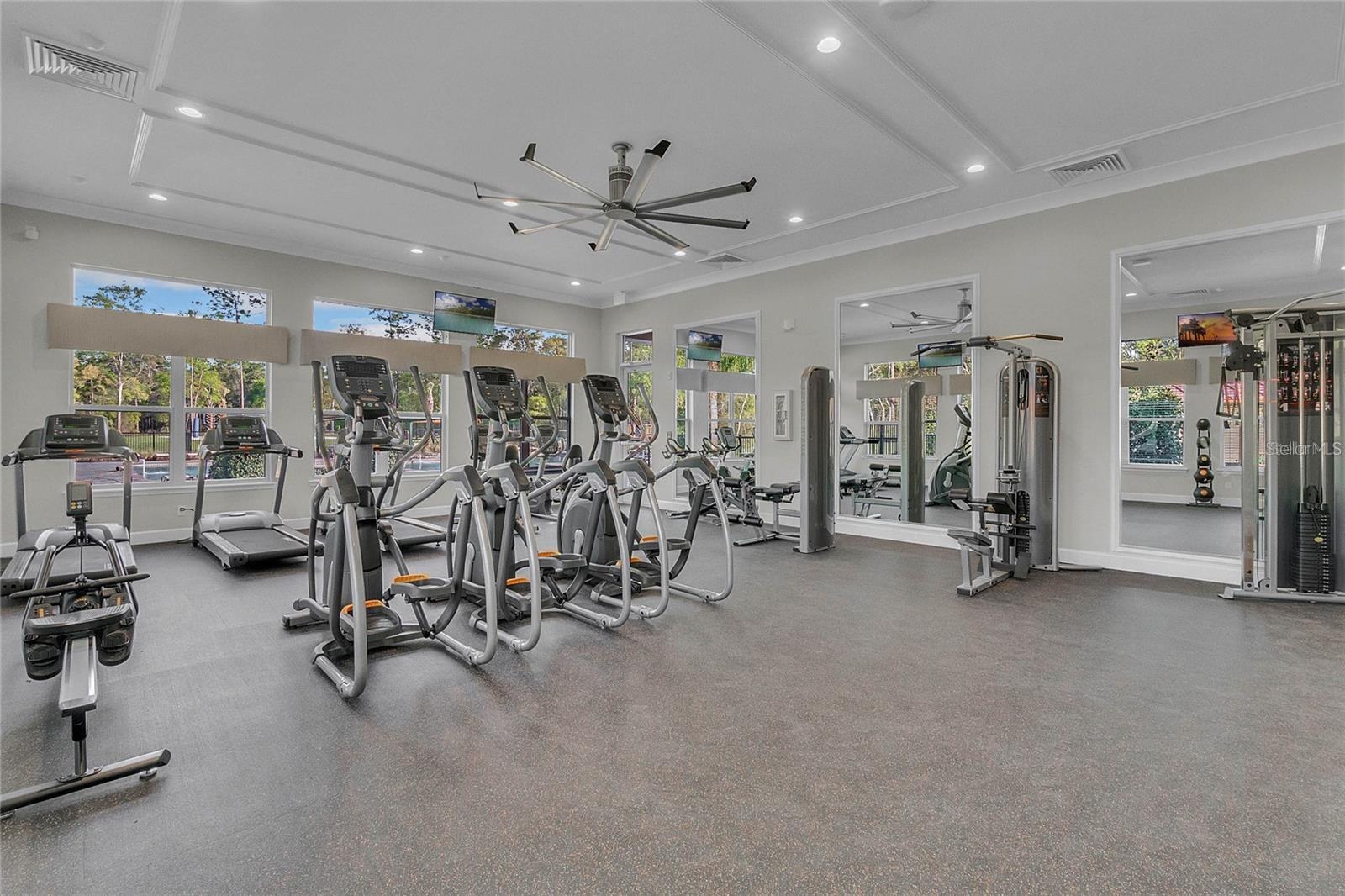 Image 32 of 47 For 462 Baroness Way