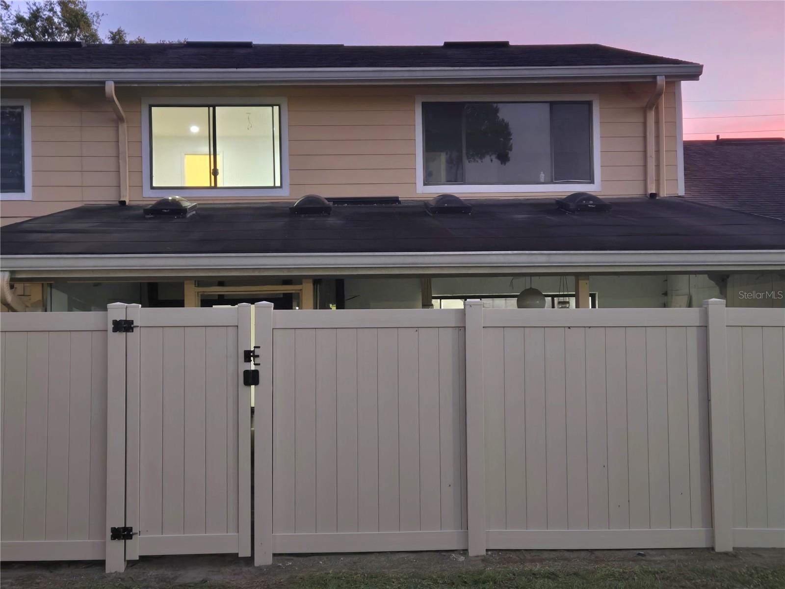 Image 2 of 10 For 5347 Emerald Isle Drive 1019