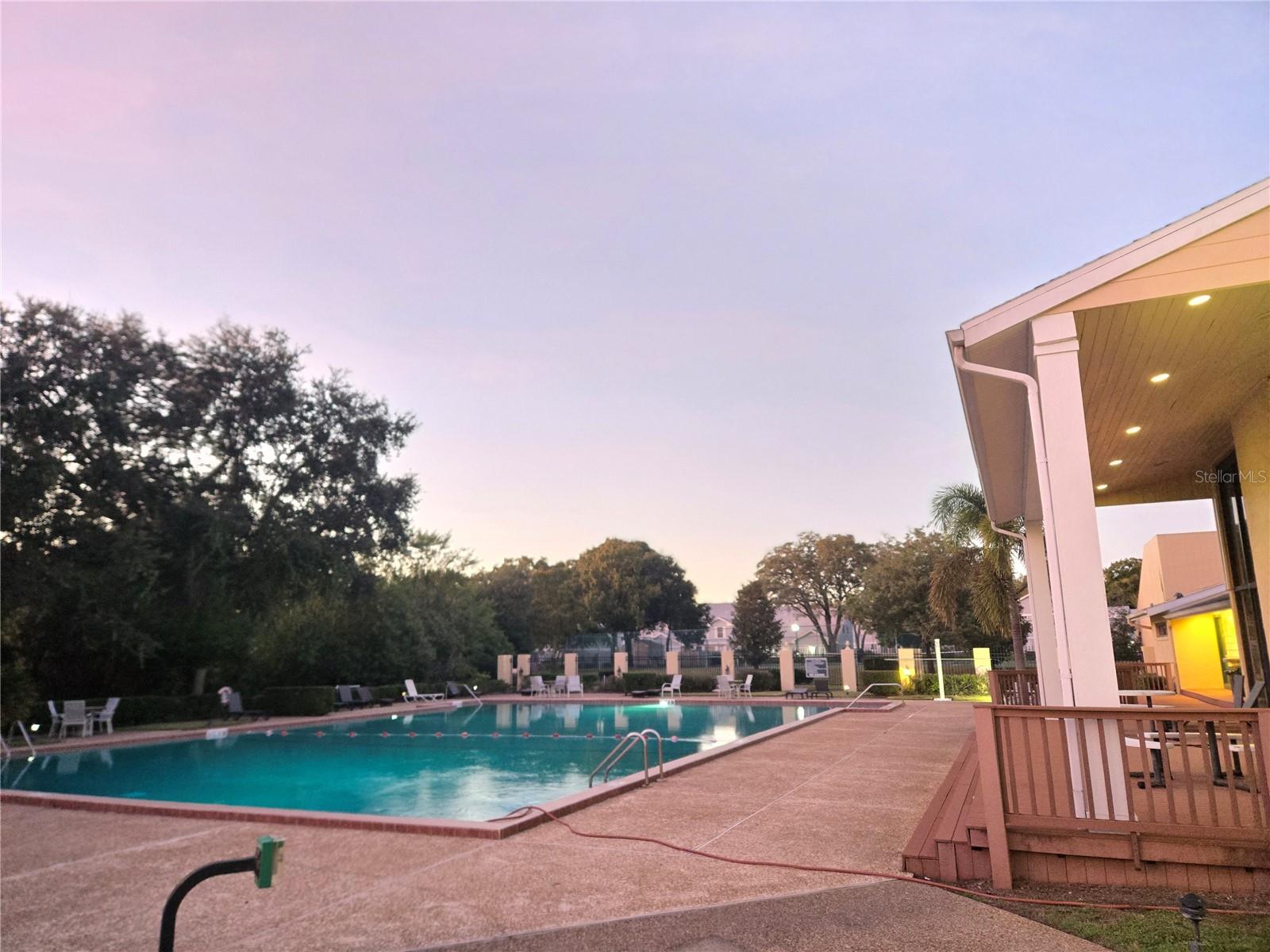 Image 4 of 10 For 5347 Emerald Isle Drive 1019