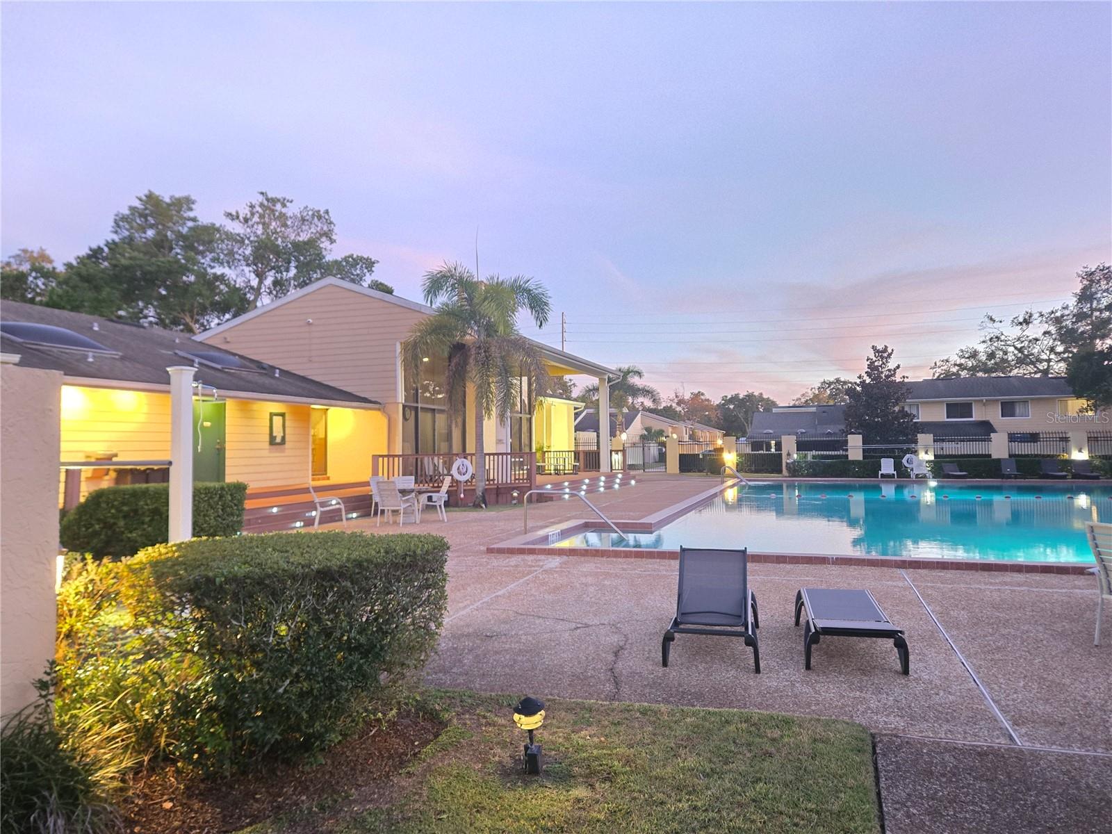 Image 5 of 10 For 5347 Emerald Isle Drive 1019