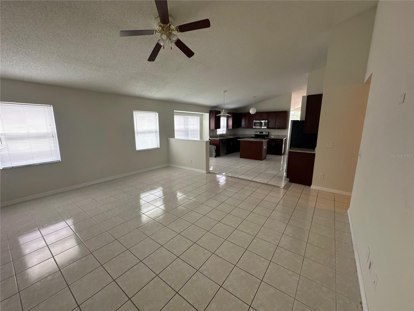 Image 7 of 19 For 12756 Maribou Circle